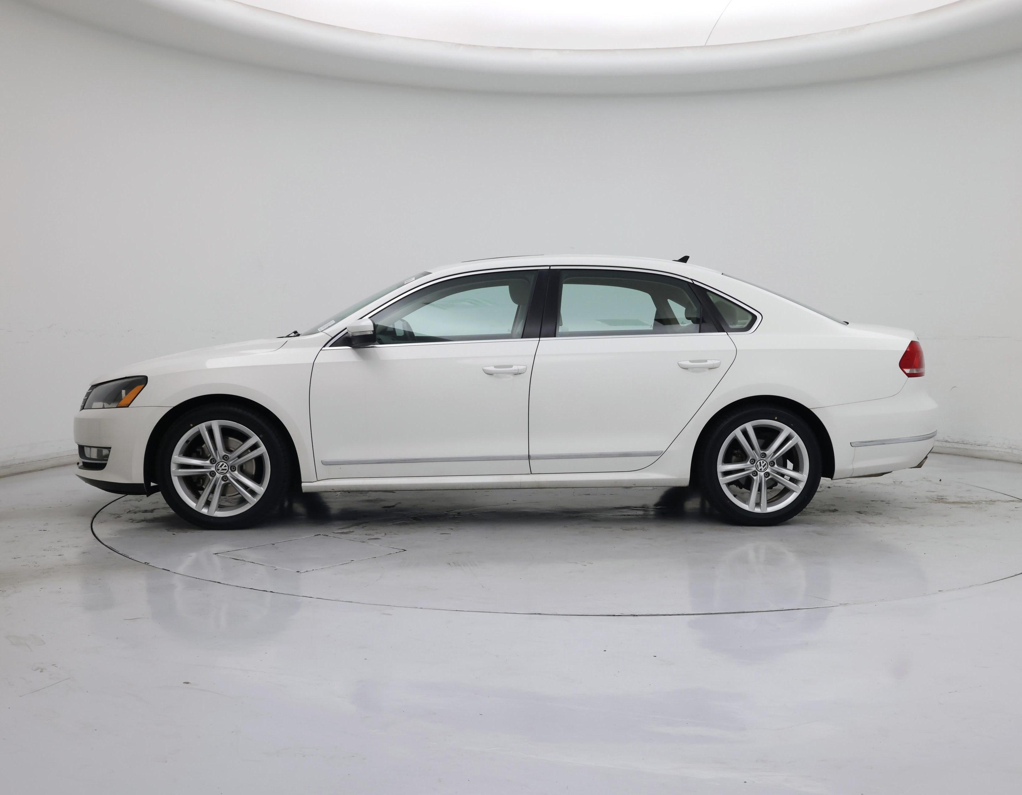 Thumbnail: 2015 Volkswagen Passat - 3