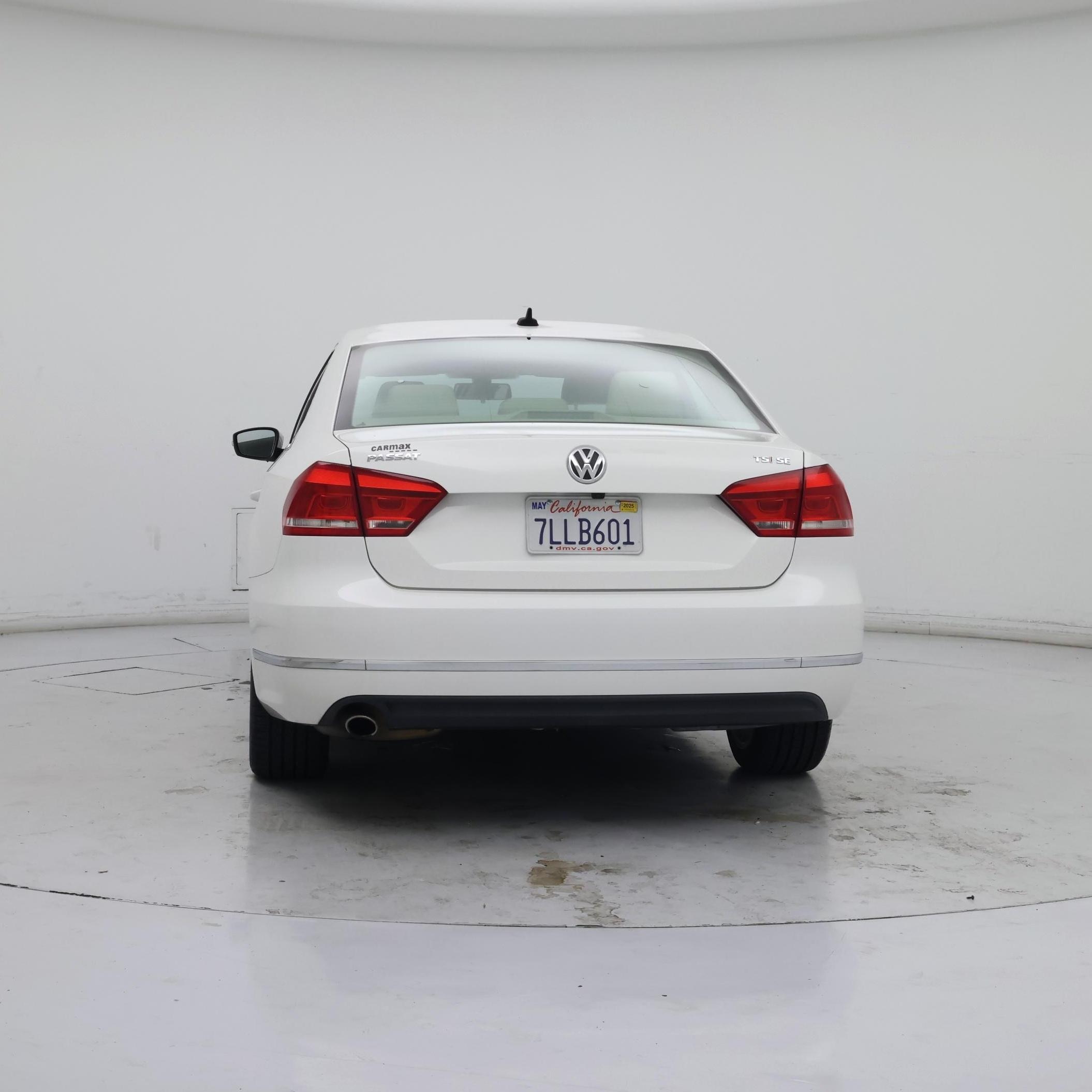 Thumbnail: 2015 Volkswagen Passat - 6