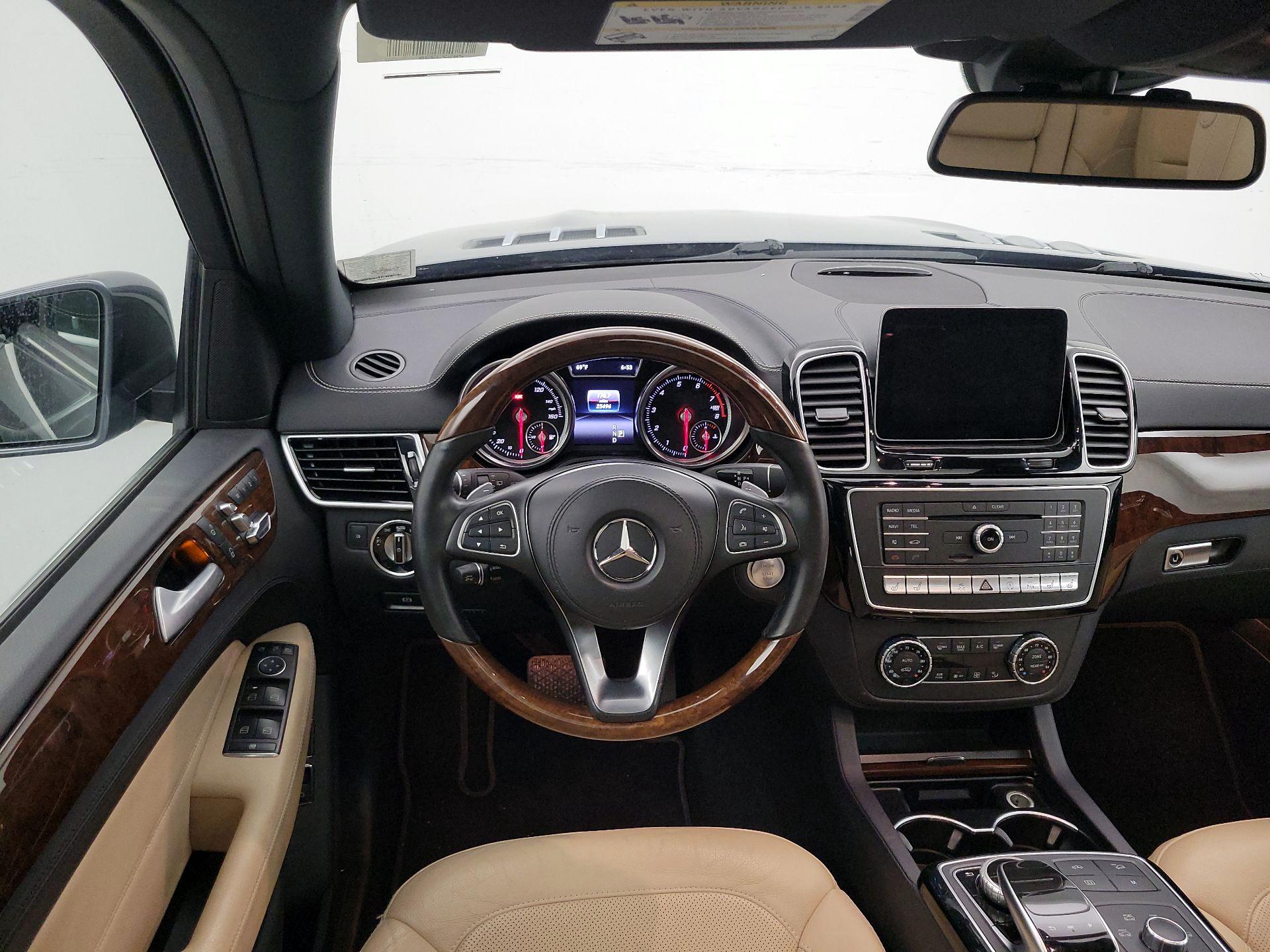 Thumbnail: 2018 Mercedes-Benz GLS - 10