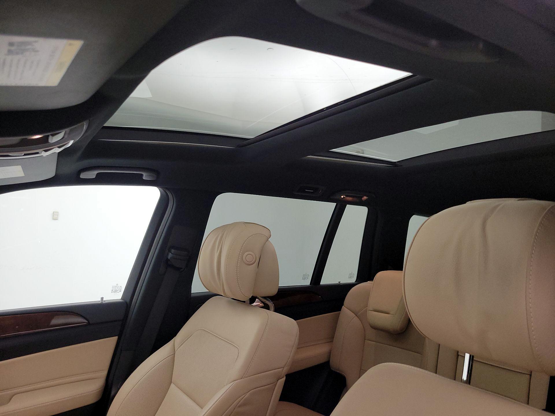 Thumbnail: 2018 Mercedes-Benz GLS - 19