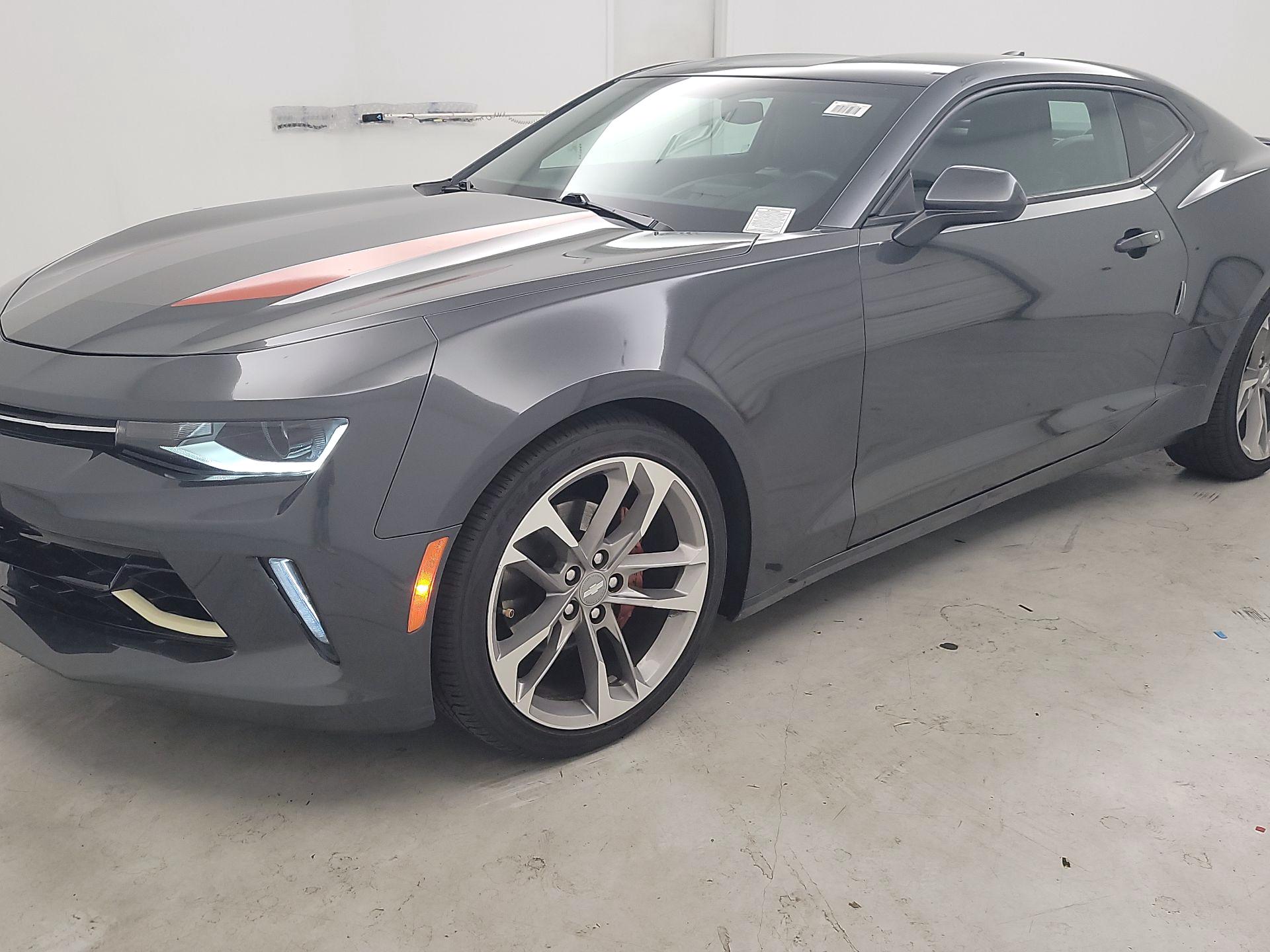 Thumbnail: 2017 Chevrolet Camaro - 3