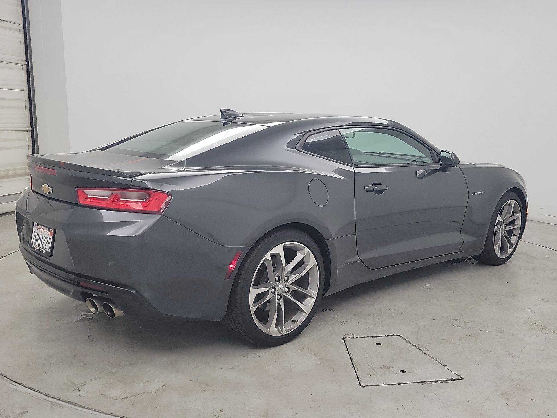 Thumbnail: 2017 Chevrolet Camaro - 5