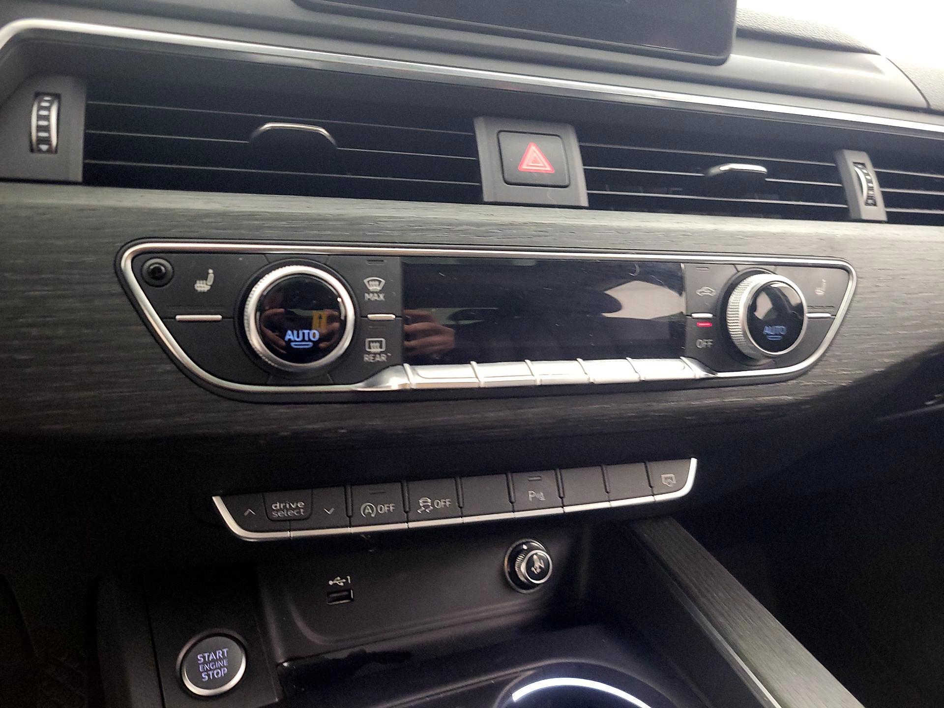 Thumbnail: 2019 Audi A4 - 16