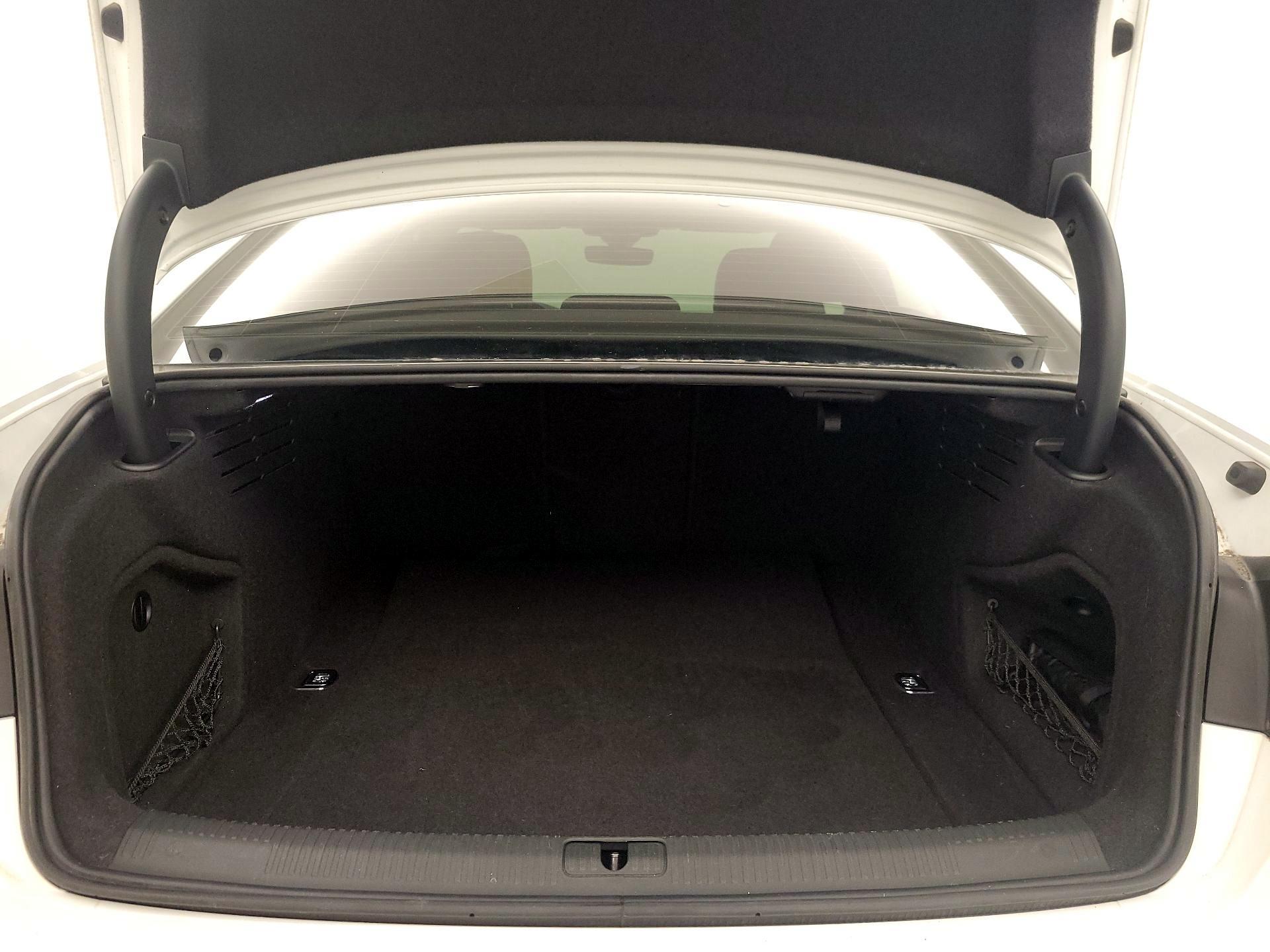 Thumbnail: 2019 Audi A4 - 20