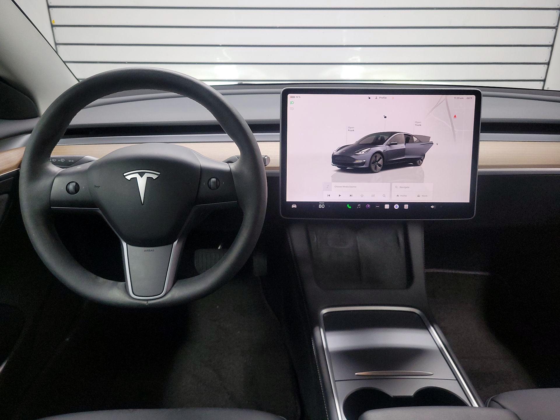 Thumbnail: 2023 Tesla Model 3 - 9