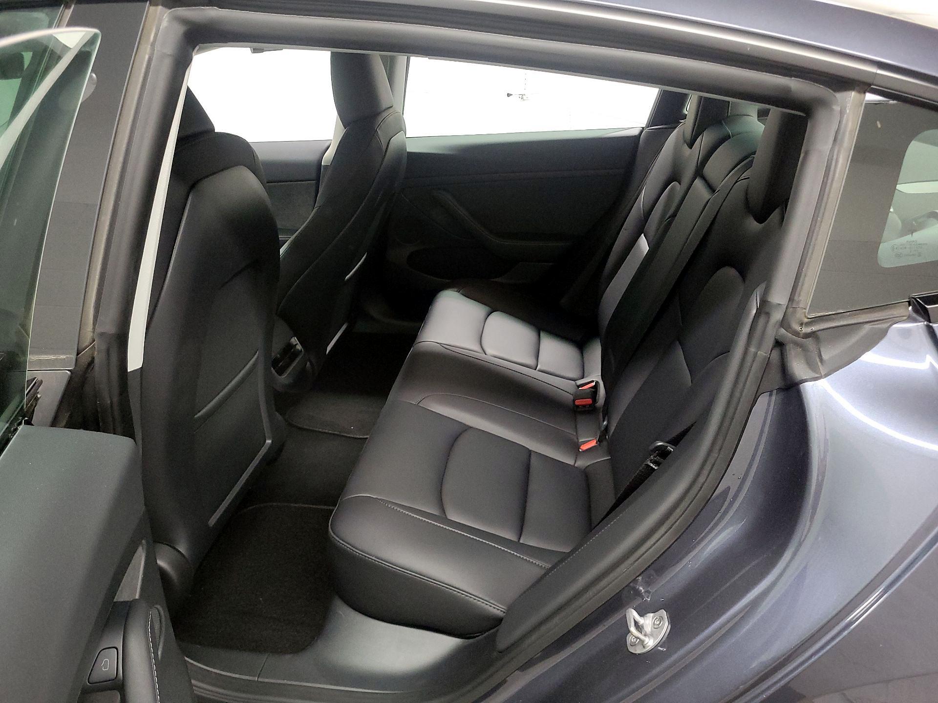 Thumbnail: 2023 Tesla Model 3 - 18