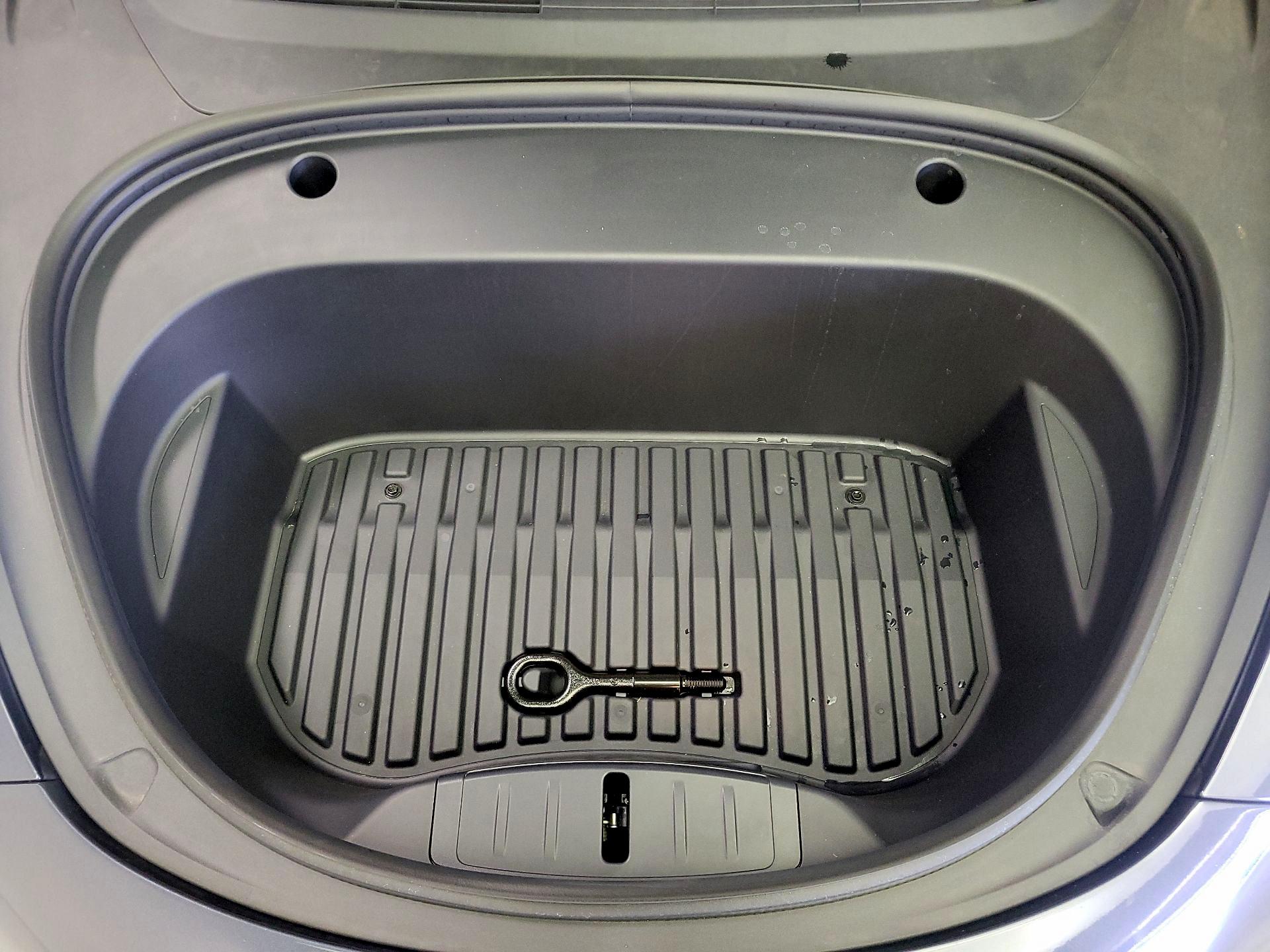 Thumbnail: 2023 Tesla Model 3 - 20