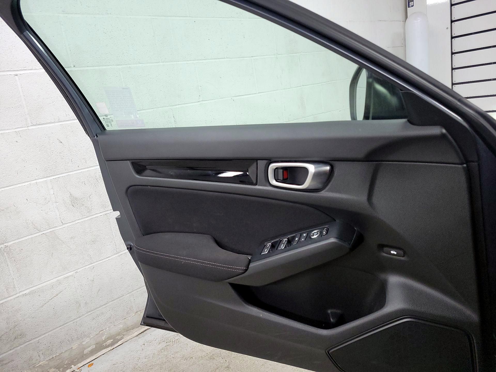 Thumbnail: 2023 Honda Civic - 12