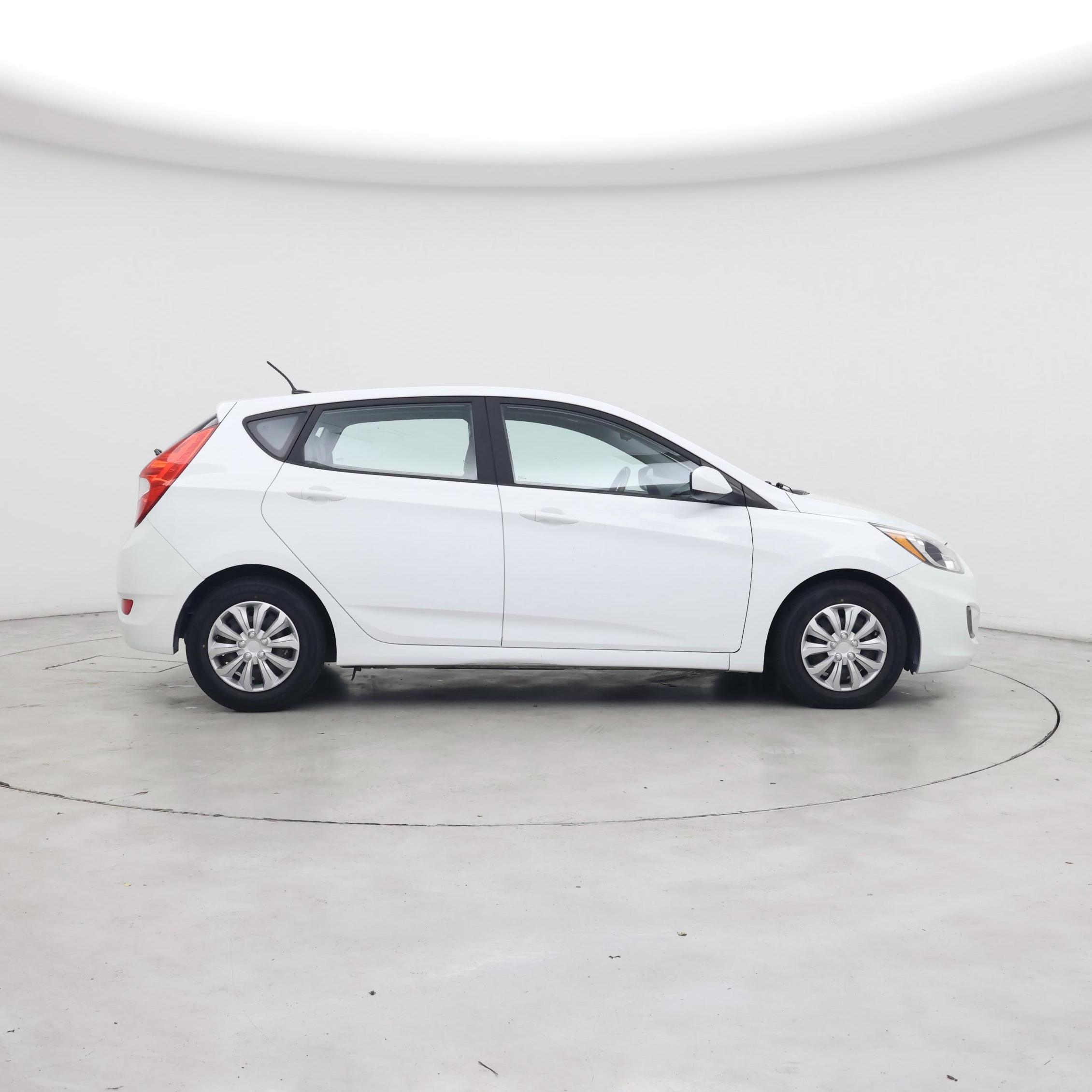 Thumbnail: 2017 Hyundai Accent - 7