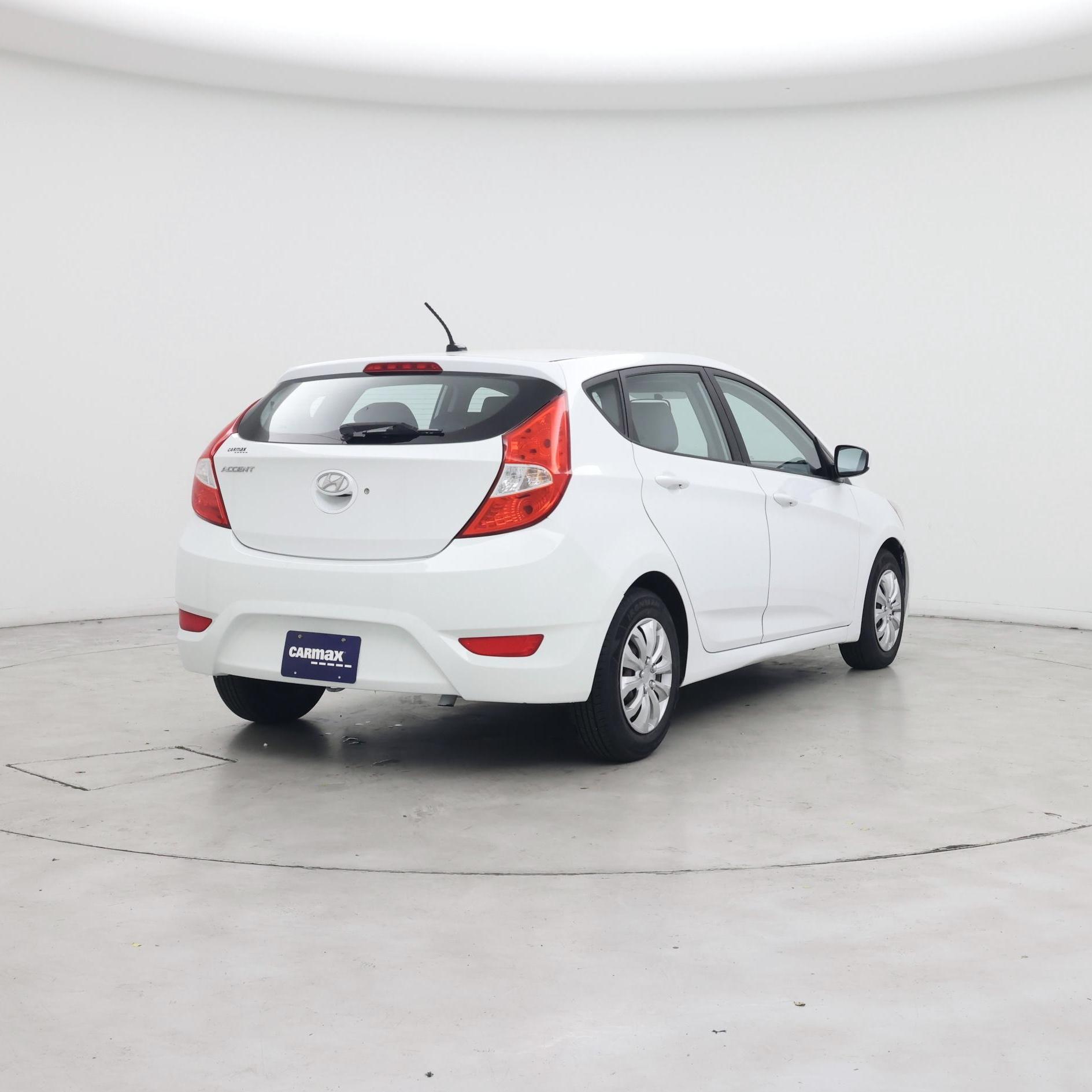 Thumbnail: 2017 Hyundai Accent - 8