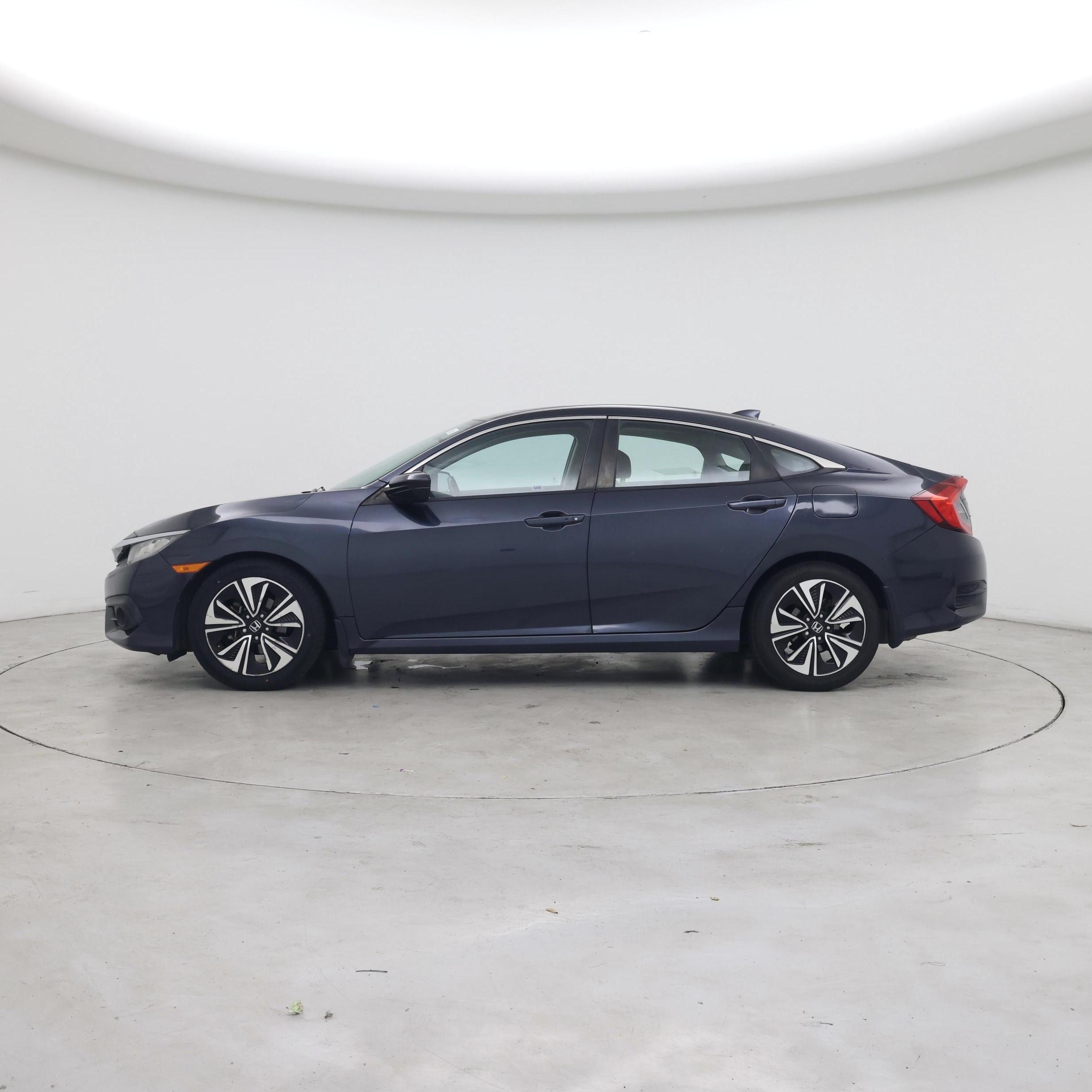 Thumbnail: 2016 Honda Civic - 3