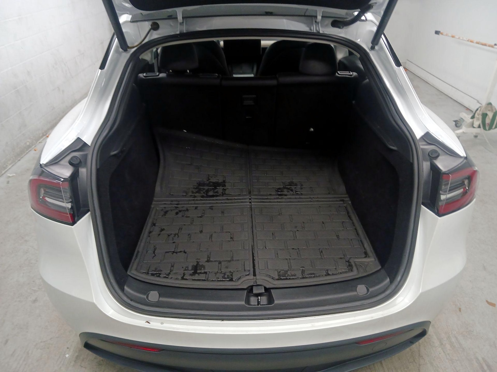 2023 Tesla Model Y Performance - Photo 18