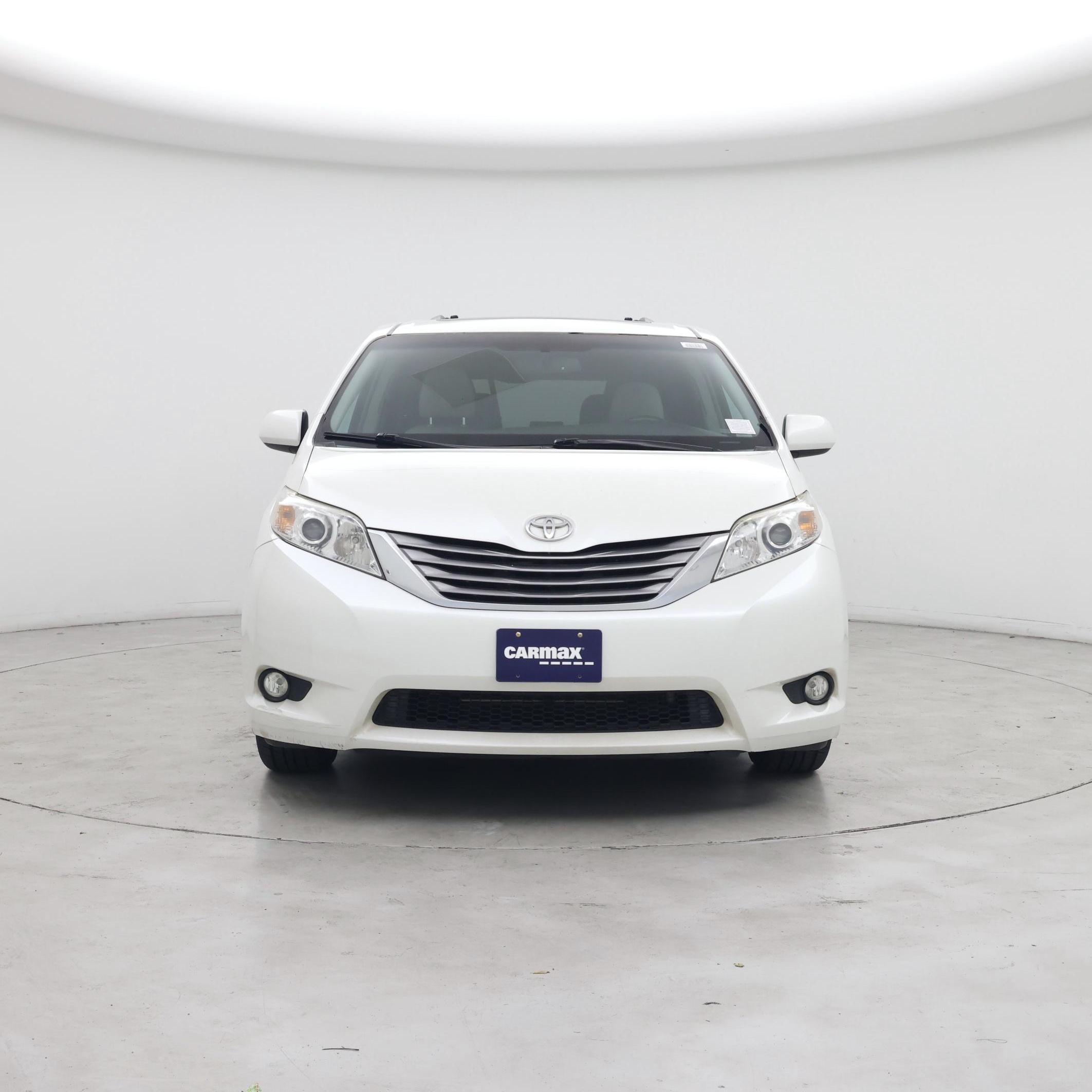 Thumbnail: 2015 Toyota Sienna - 5