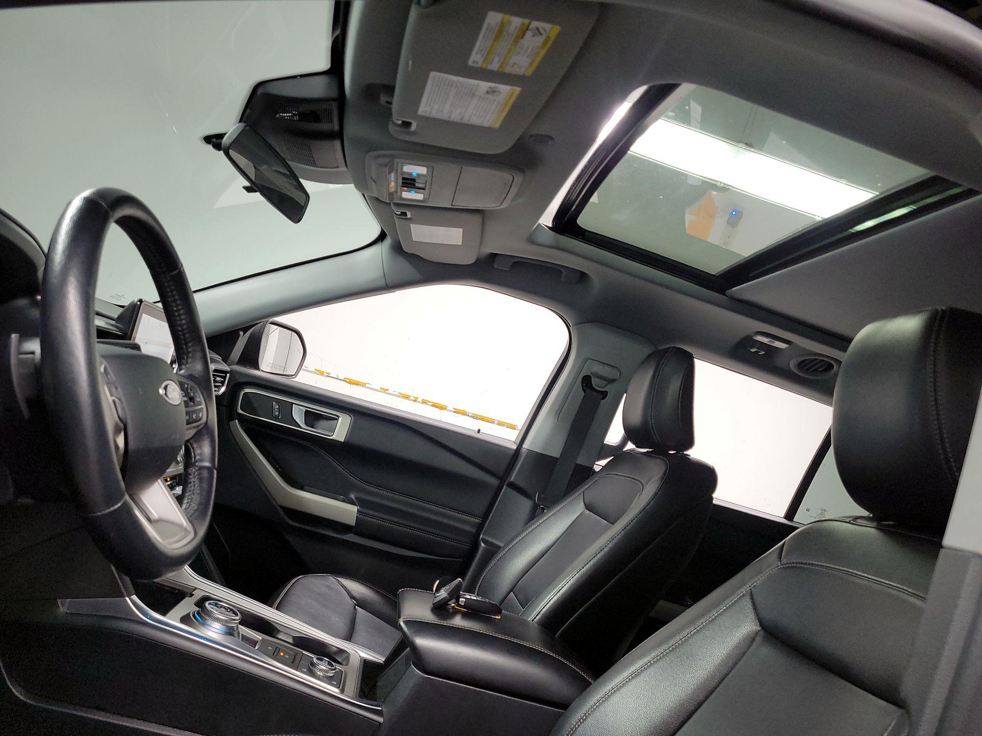 Thumbnail: 2020 Ford Explorer - 20