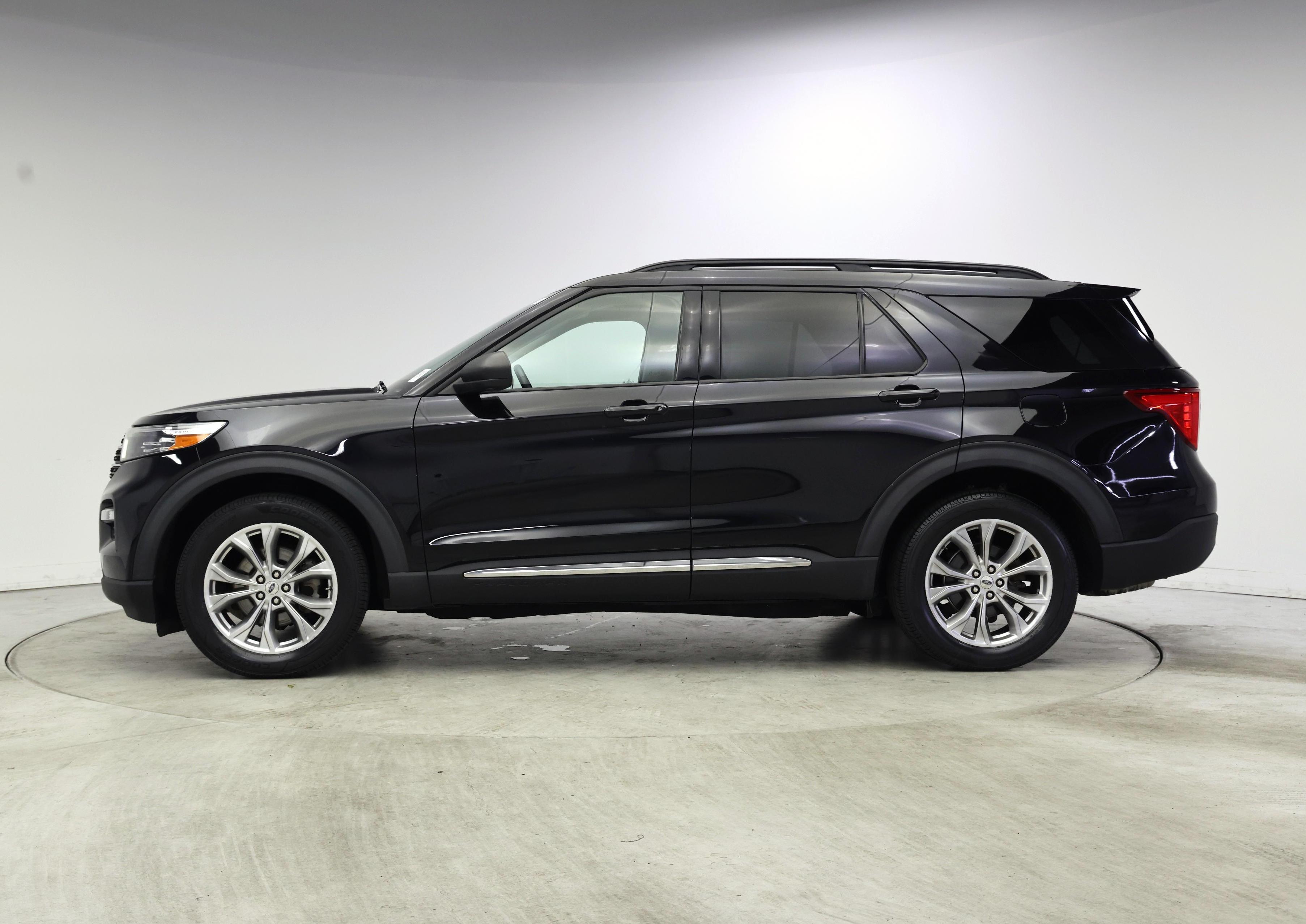 Thumbnail: 2020 Ford Explorer - 3