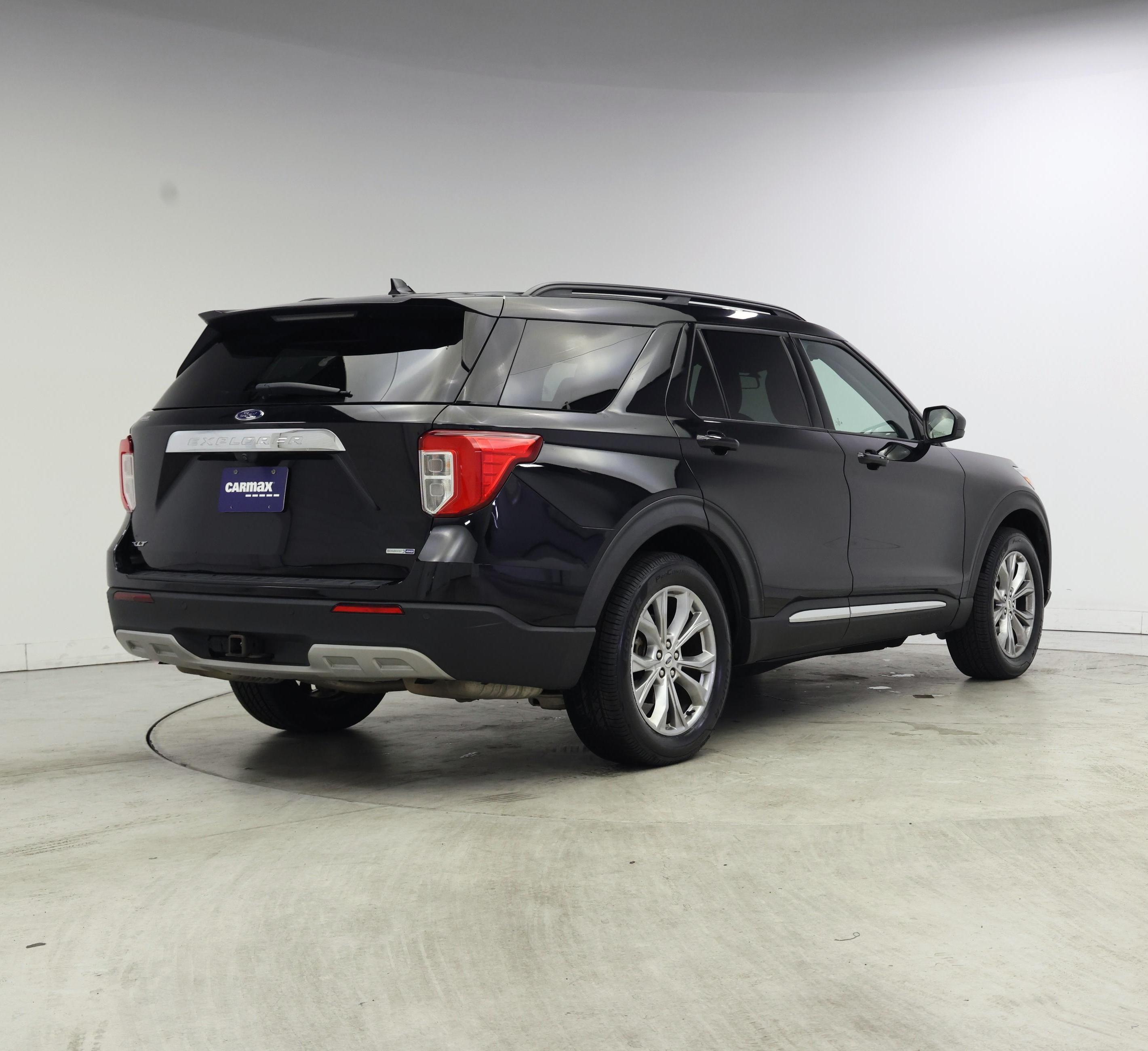 Thumbnail: 2020 Ford Explorer - 8