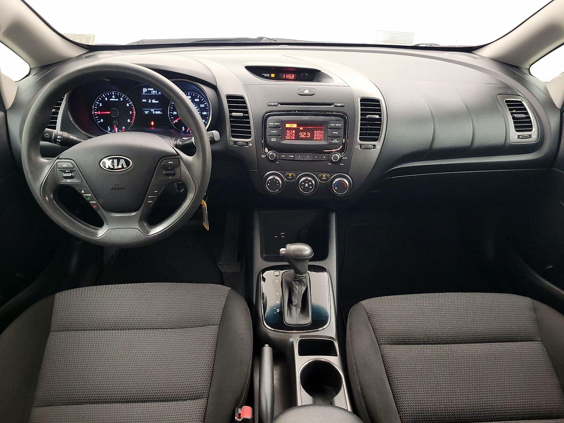 Thumbnail: 2017 Kia Forte - 9