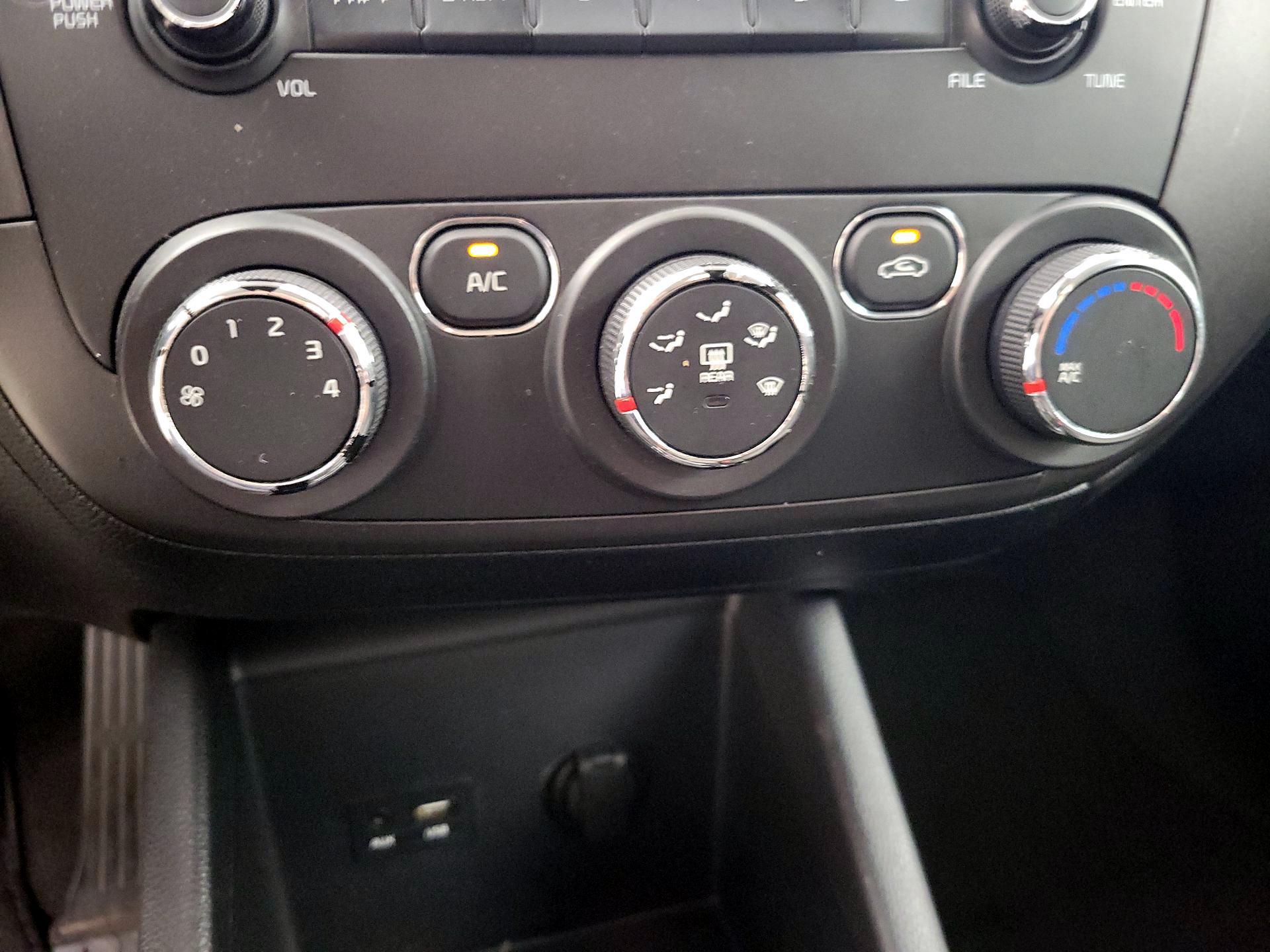 Thumbnail: 2017 Kia Forte - 14