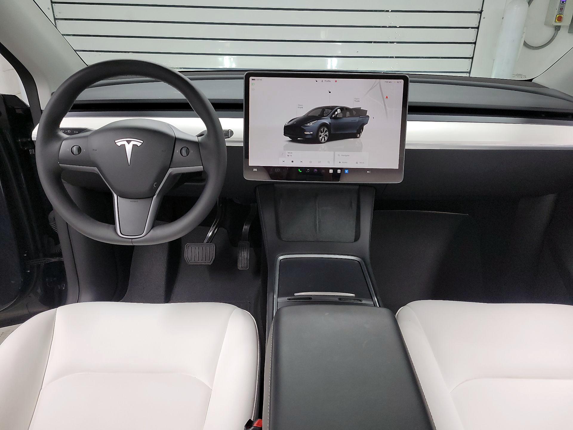 Thumbnail: 2024 Tesla Model Y - 9