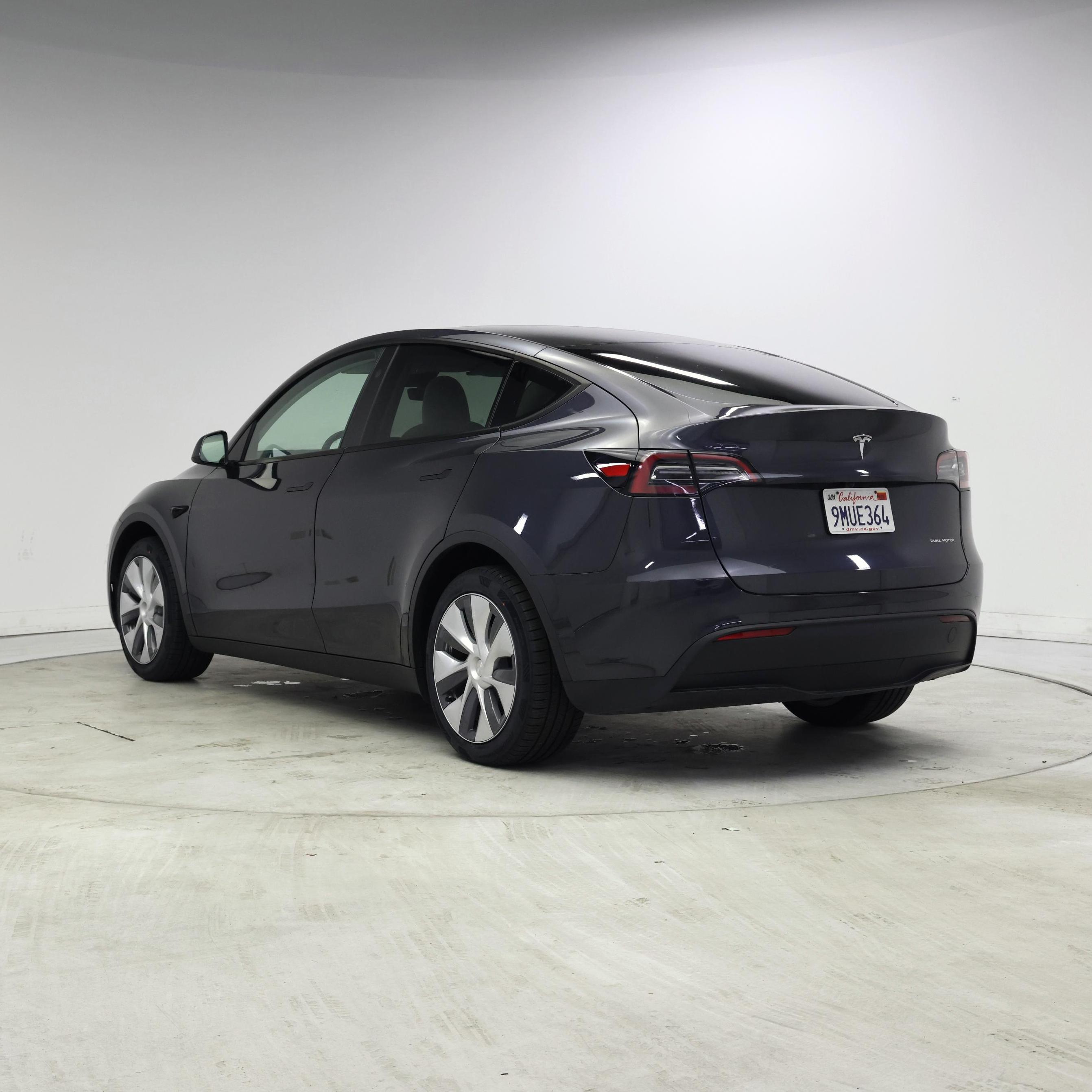 Thumbnail: 2024 Tesla Model Y - 2