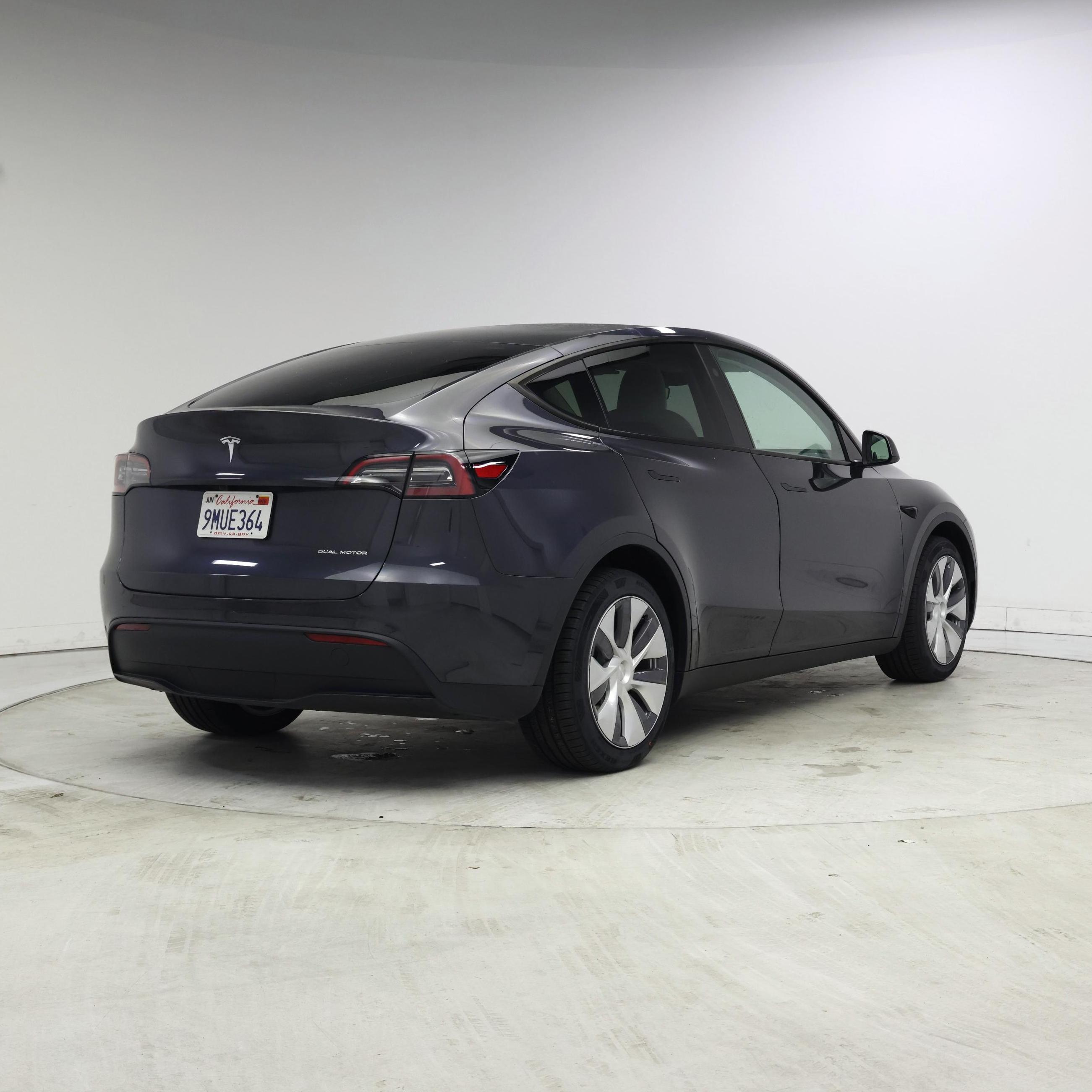 Thumbnail: 2024 Tesla Model Y - 8