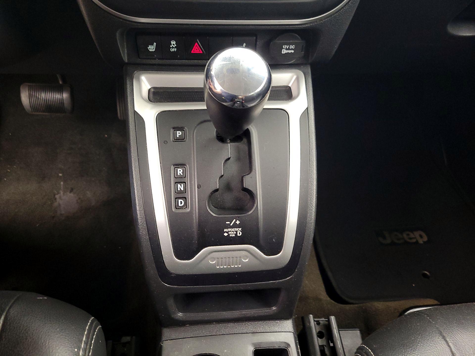 Thumbnail: 2016 Jeep Compass - 15