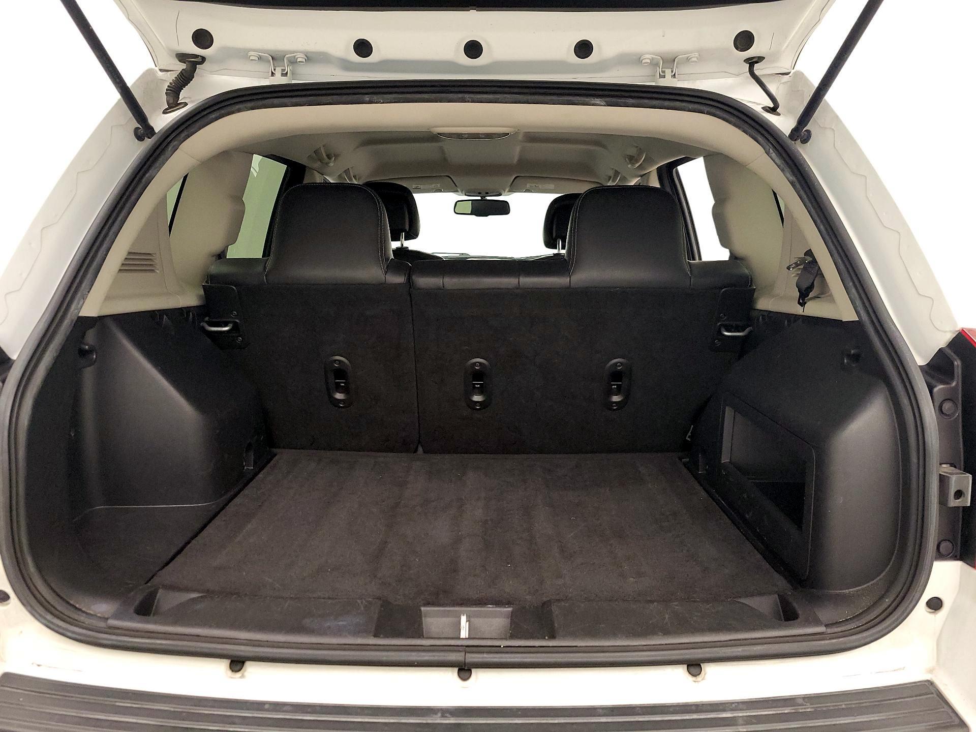 Thumbnail: 2016 Jeep Compass - 18