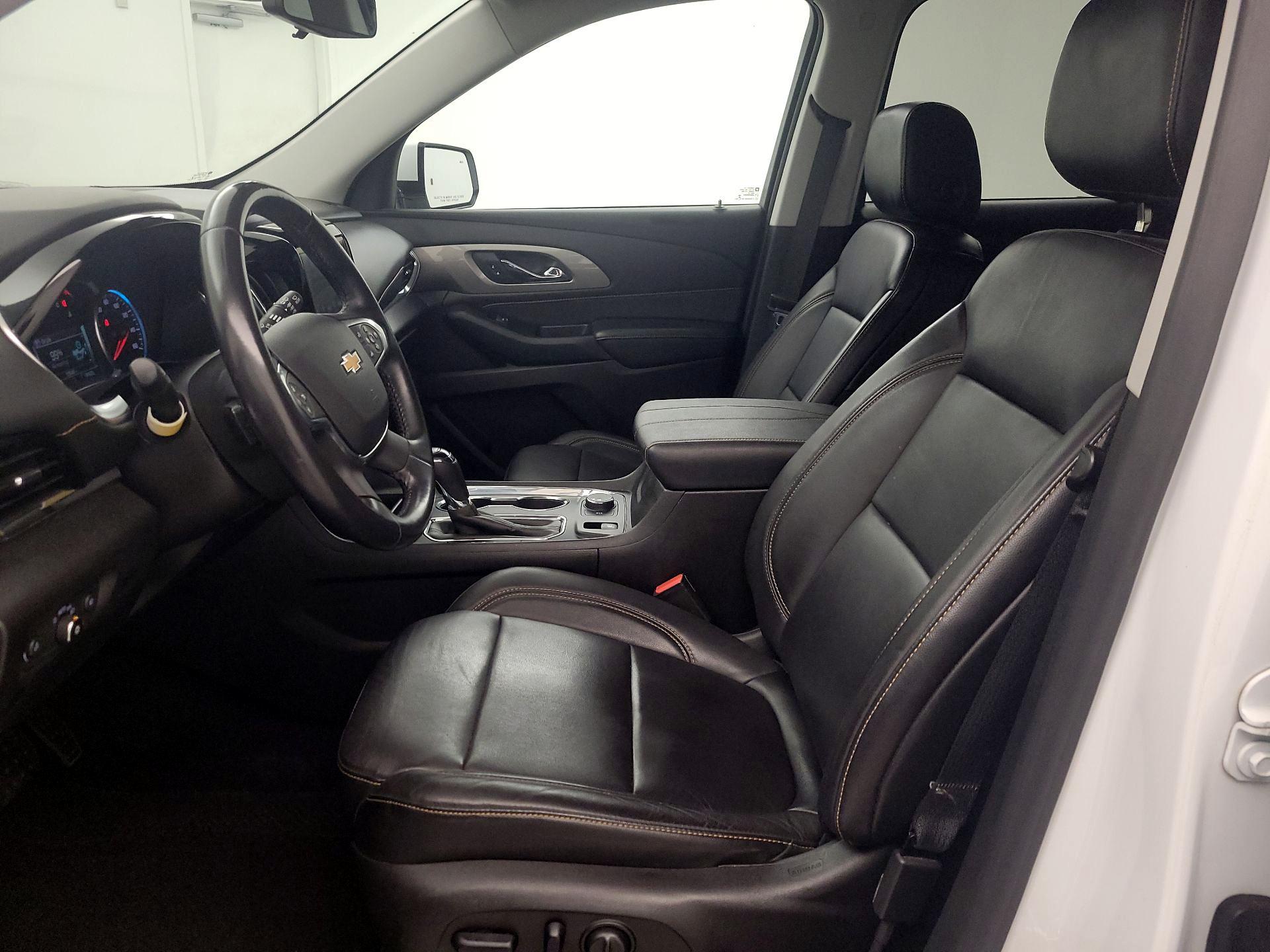 Thumbnail: 2018 Chevrolet Traverse - 9