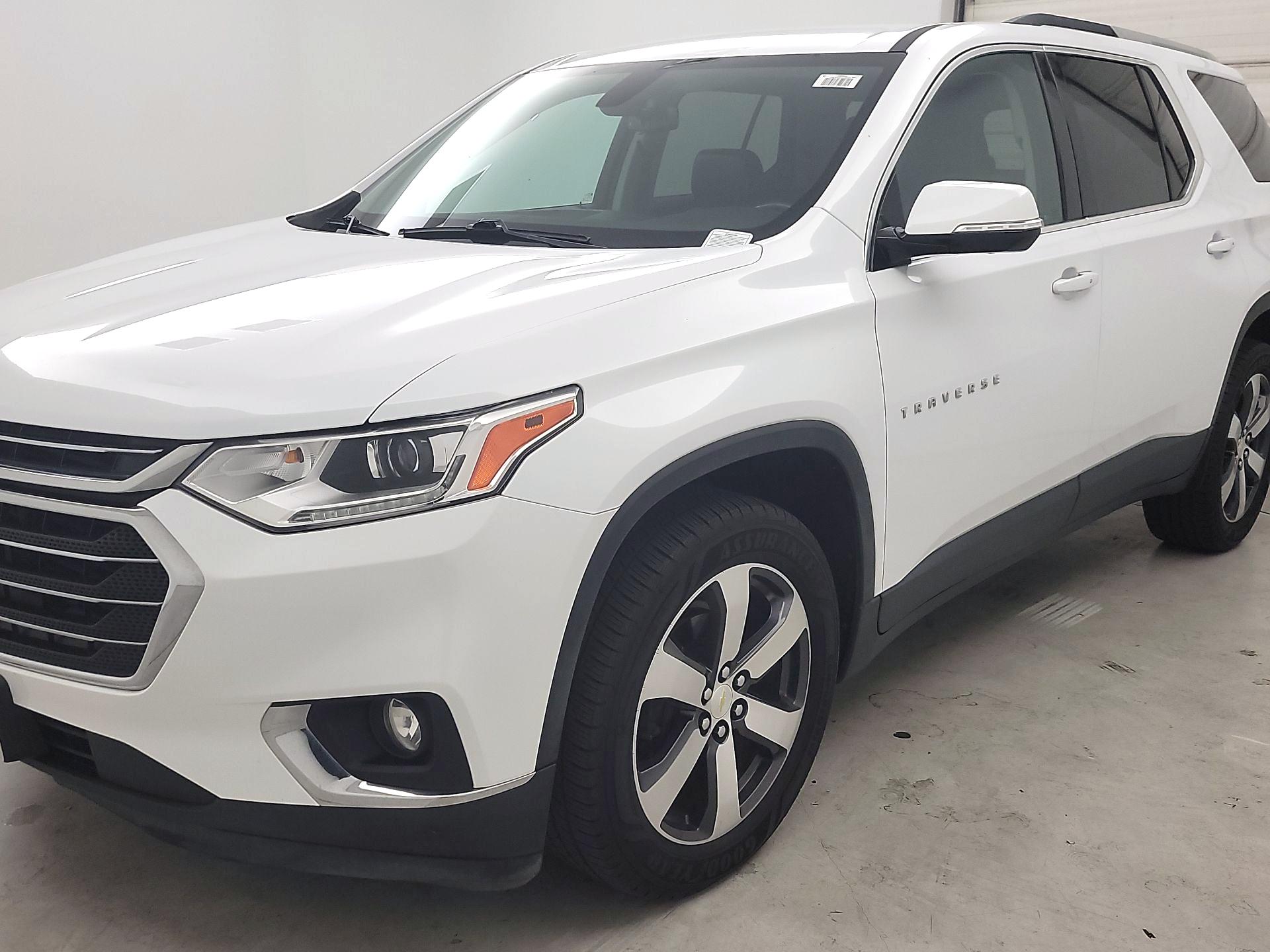 Thumbnail: 2018 Chevrolet Traverse - 3