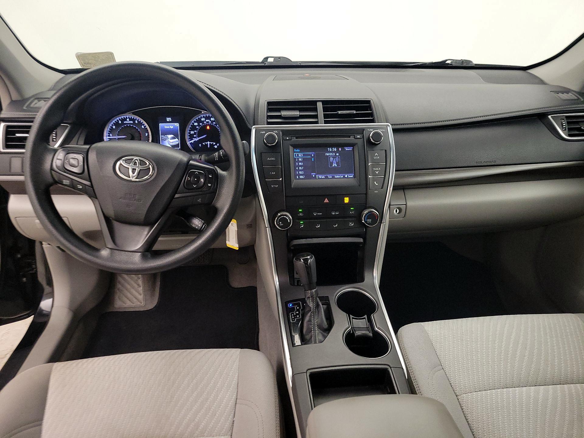 Thumbnail: 2016 Toyota Camry - 9