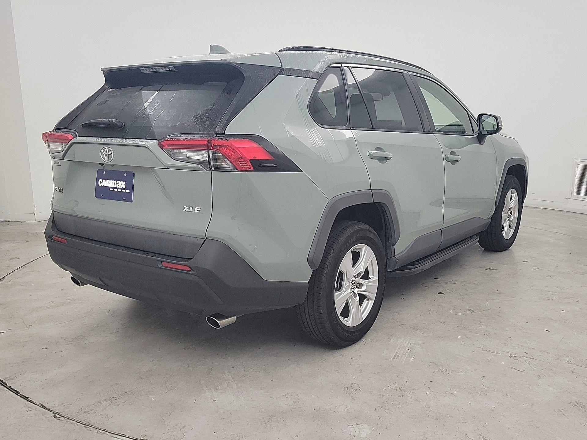 Thumbnail: 2019 Toyota RAV4 - 5