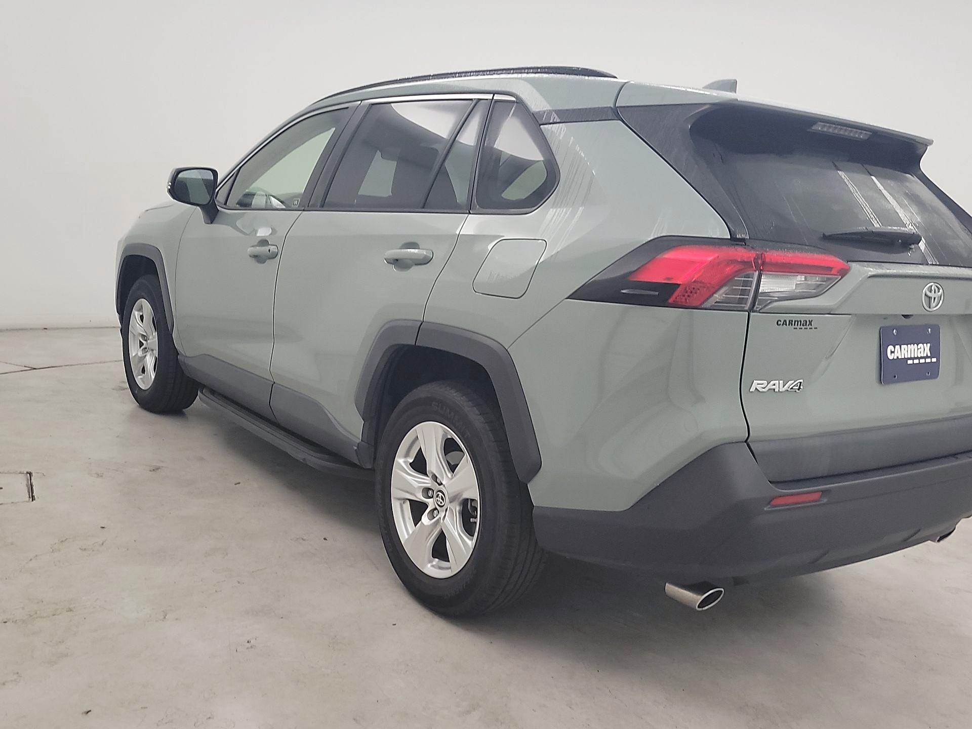 Thumbnail: 2019 Toyota RAV4 - 7