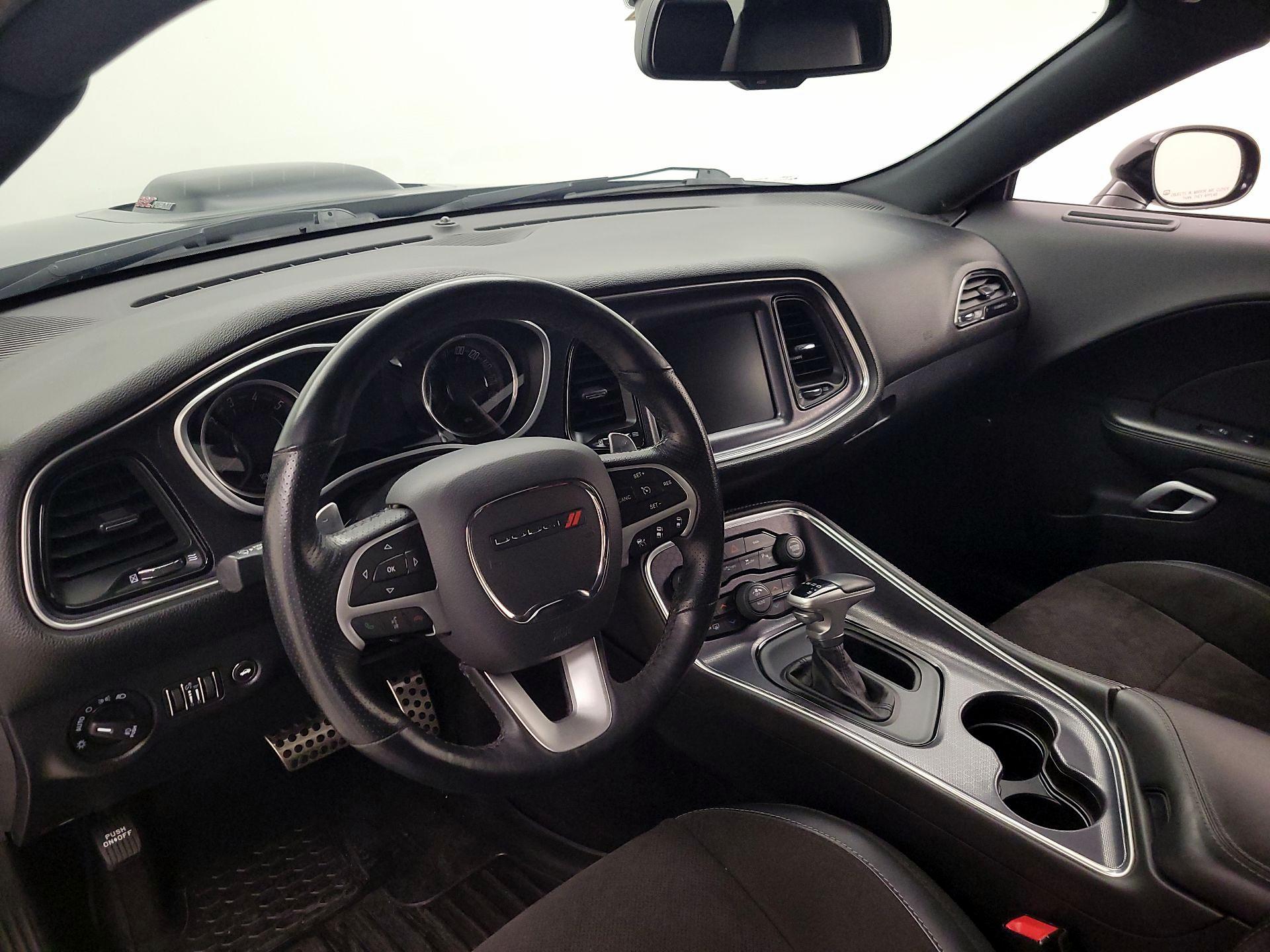 Thumbnail: 2016 Dodge Challenger - 9