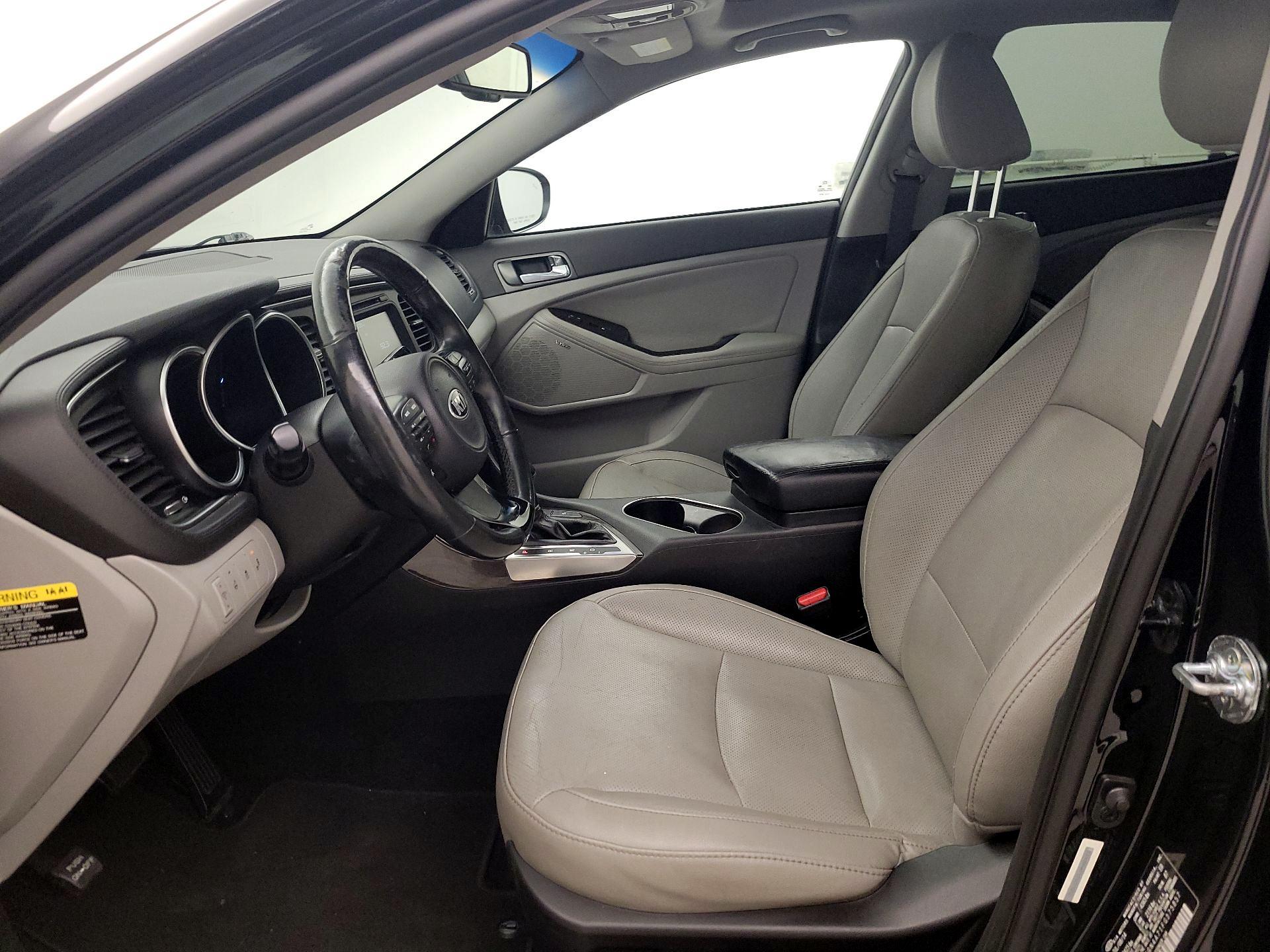 Thumbnail: 2015 Kia Optima - 11