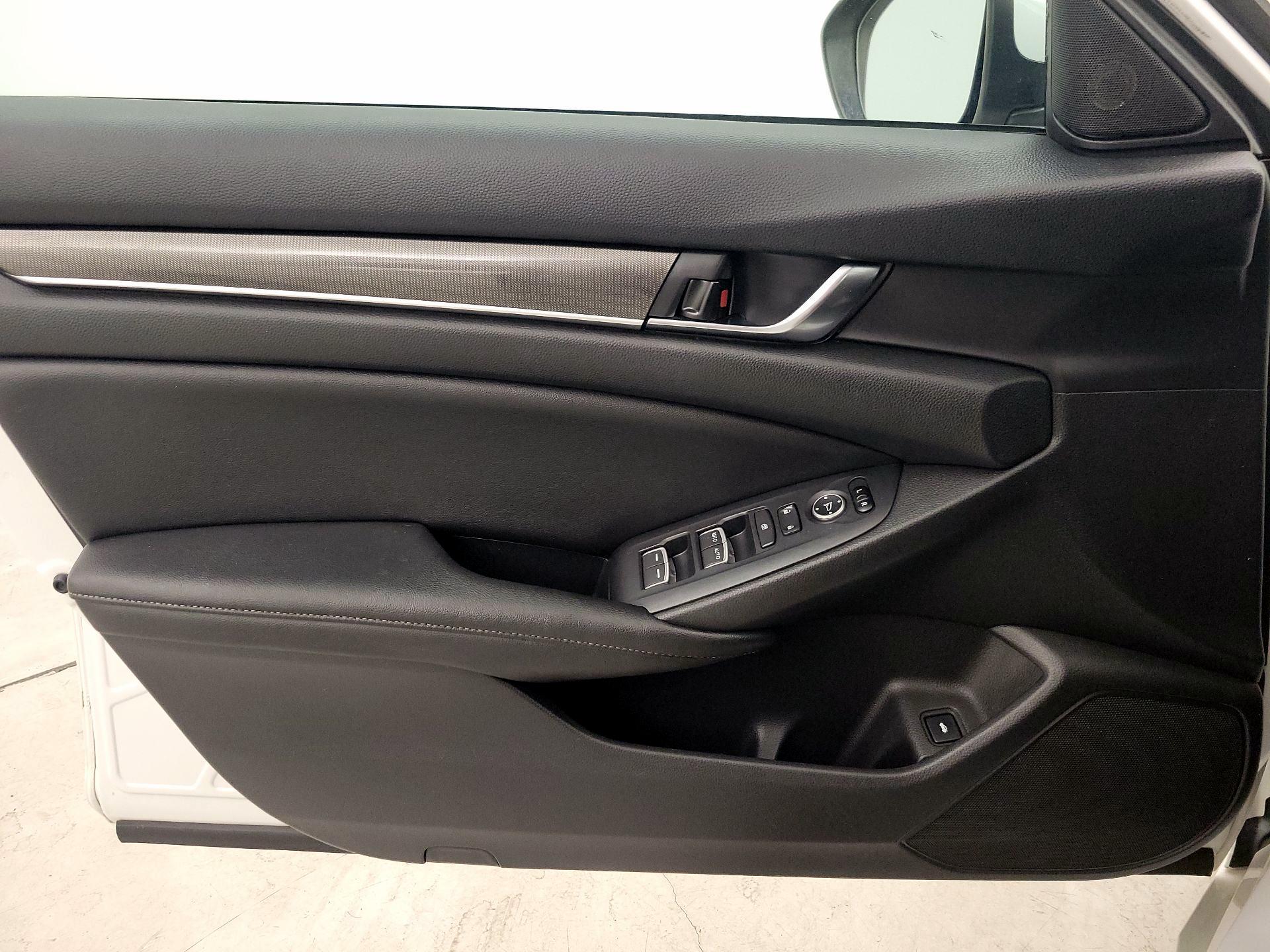 Thumbnail: 2019 Honda Accord - 12