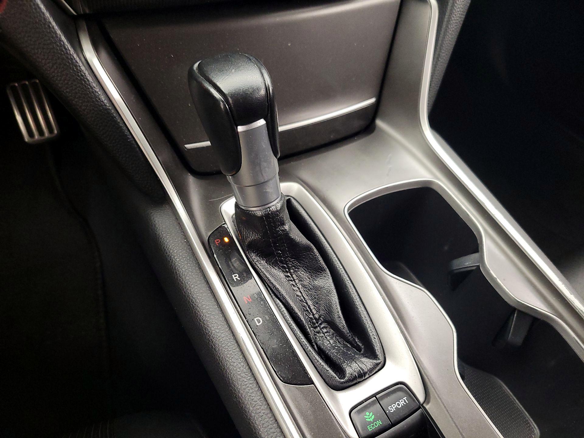 Thumbnail: 2019 Honda Accord - 17