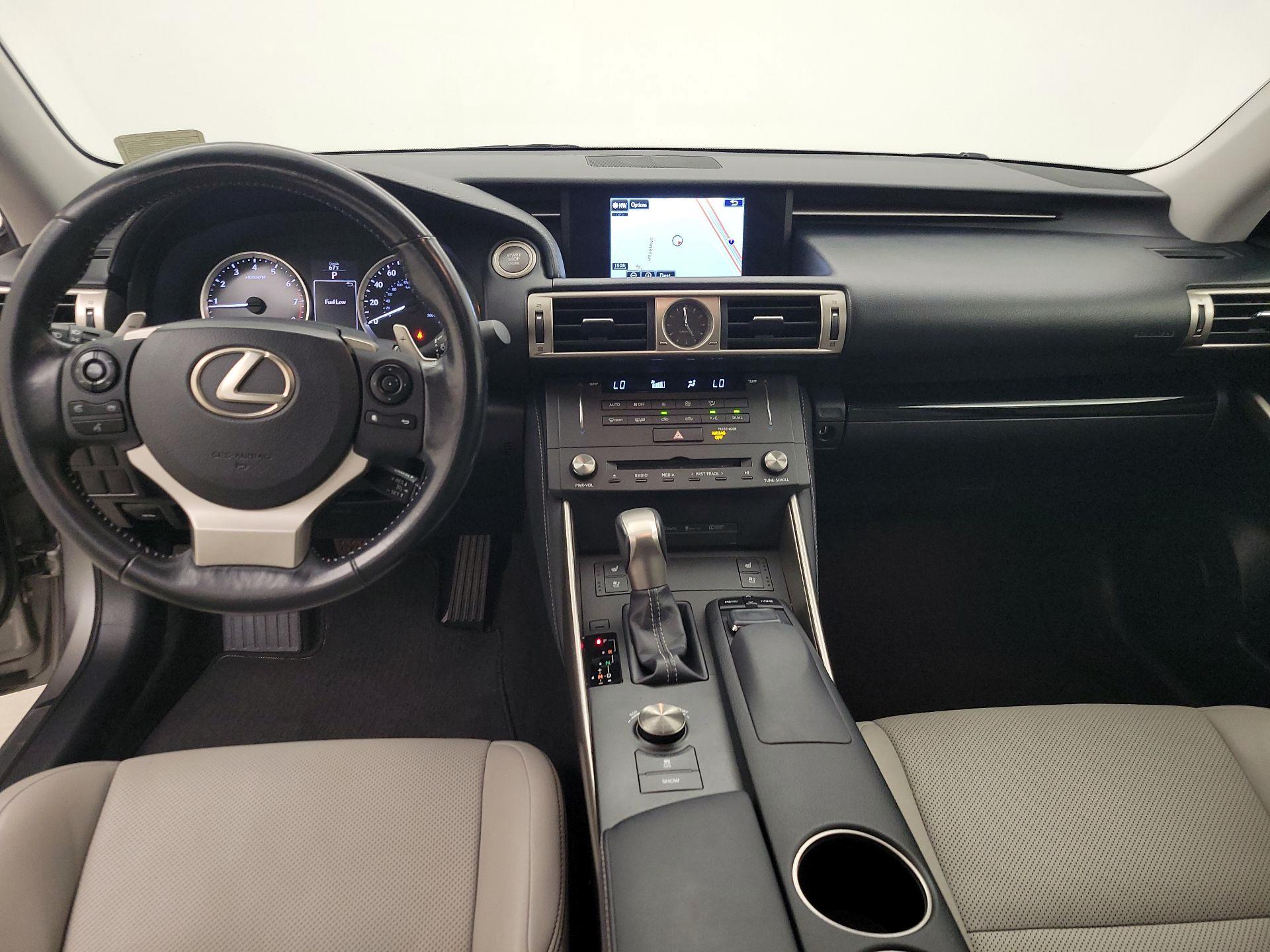 Thumbnail: 2015 Lexus IS - 9