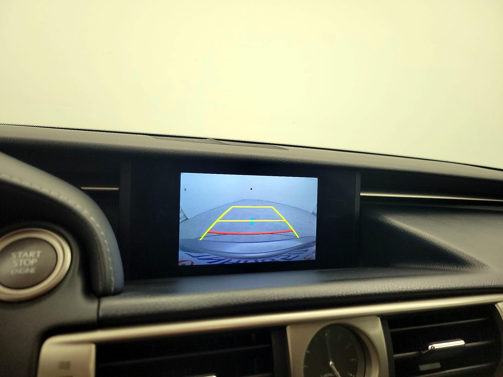 Thumbnail: 2015 Lexus IS - 15