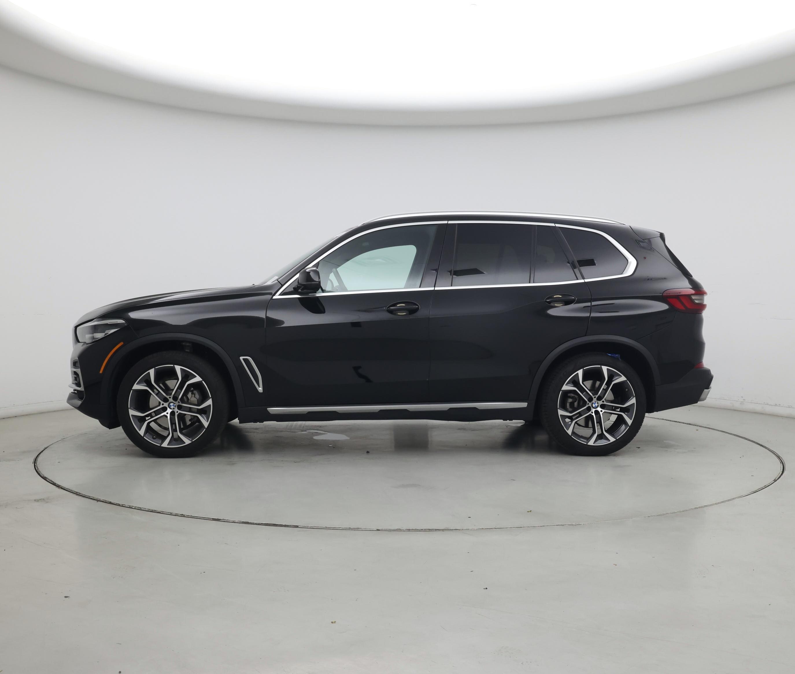 Thumbnail: 2022 BMW X5 - 3