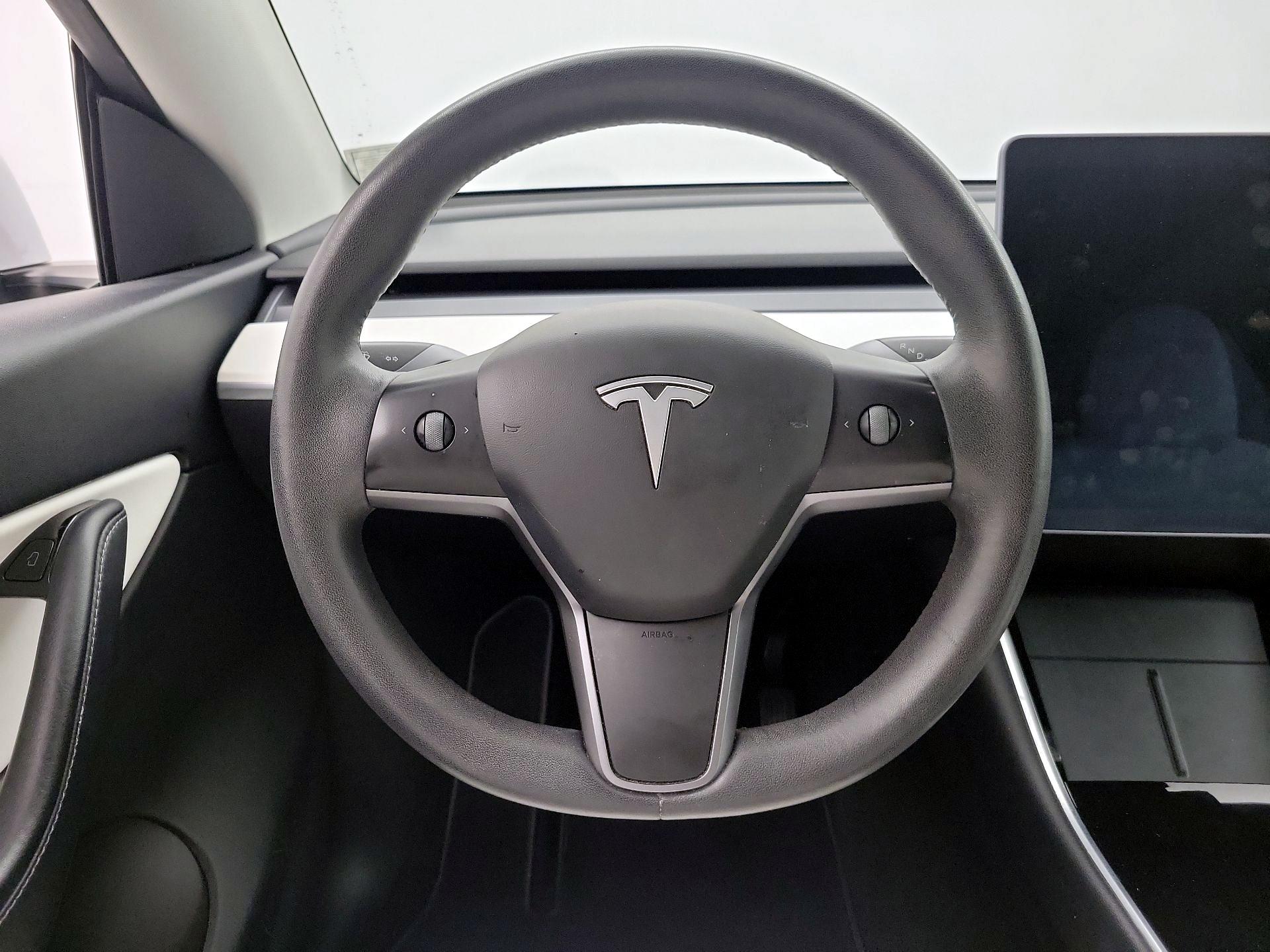 Thumbnail: 2021 Tesla Model Y - 10