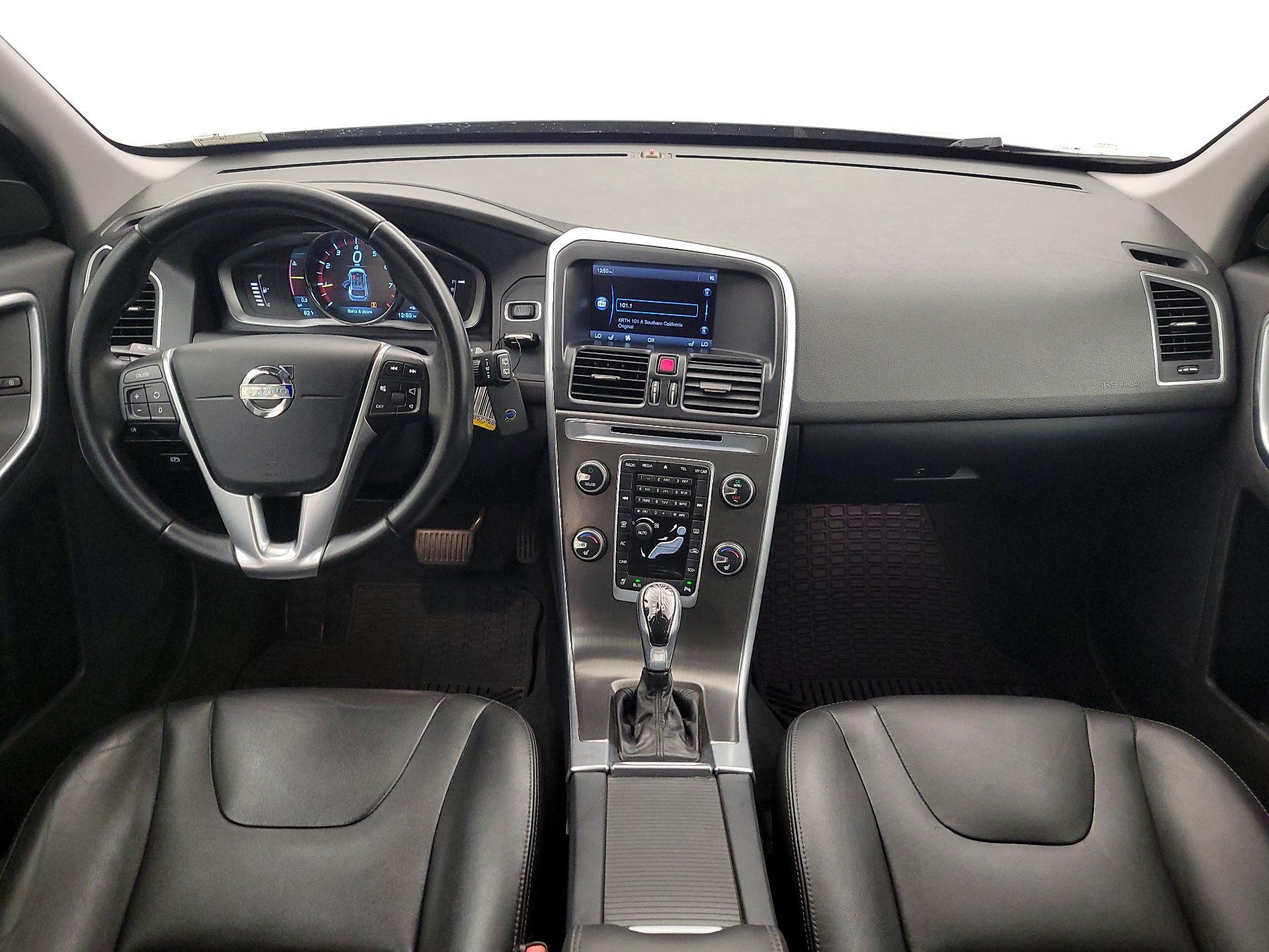 Thumbnail: 2015 Volvo XC60 - 9