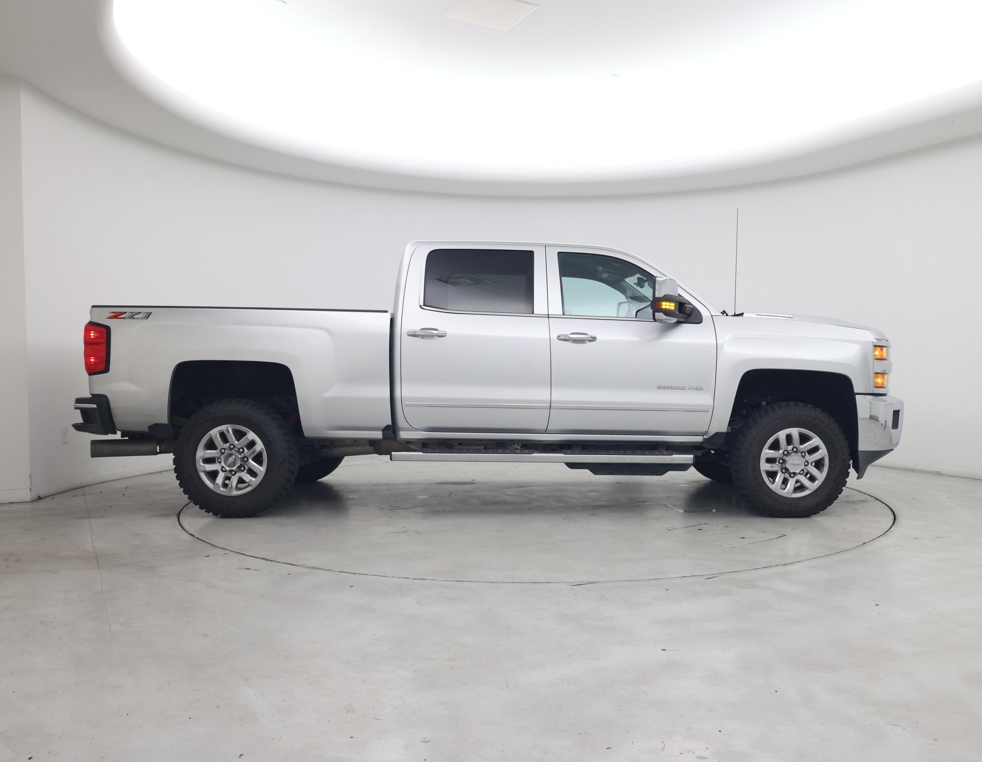 Thumbnail: 2018 Chevrolet Silverado 2500 - 7
