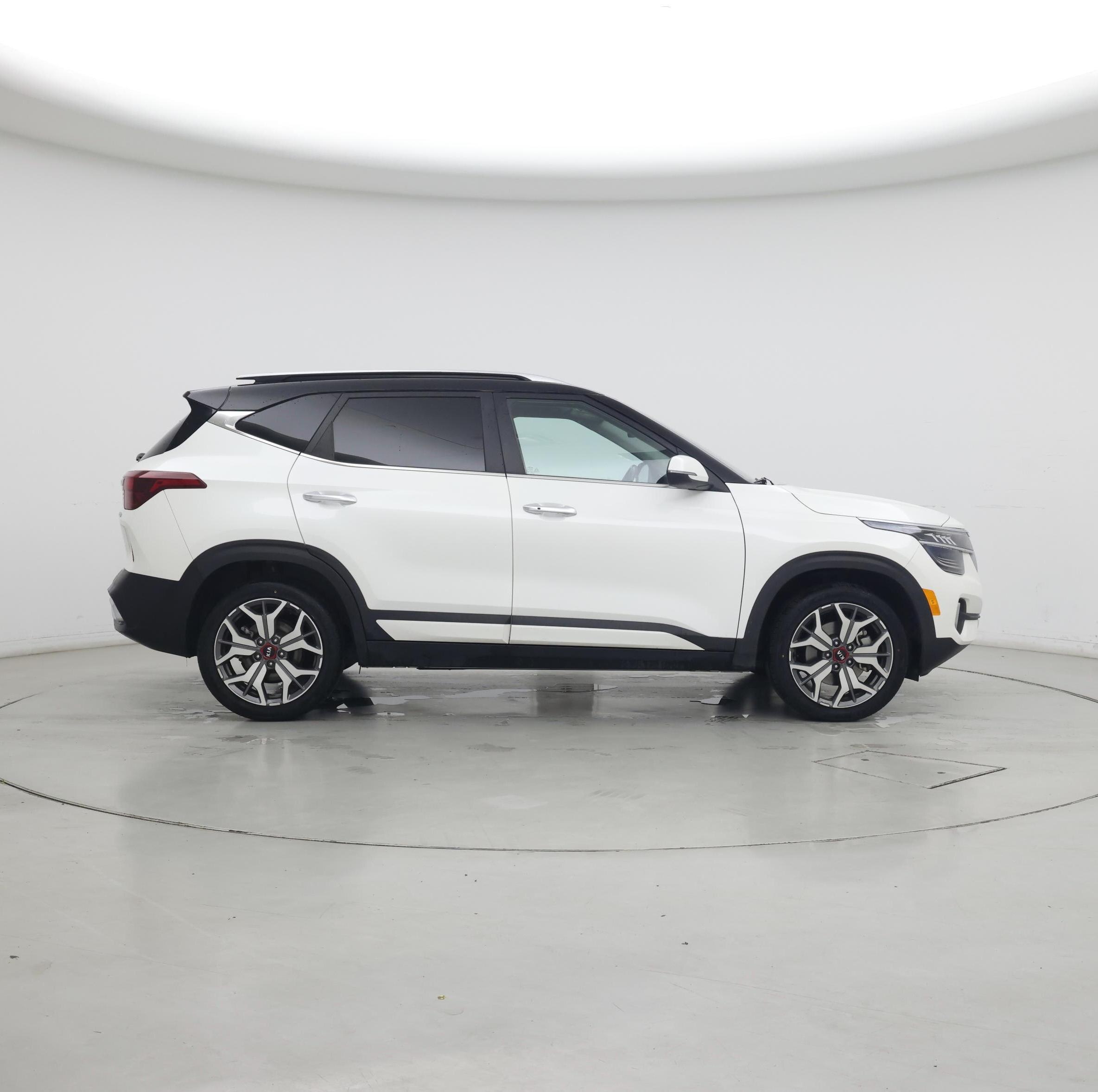 Thumbnail: 2021 Kia Seltos - 7