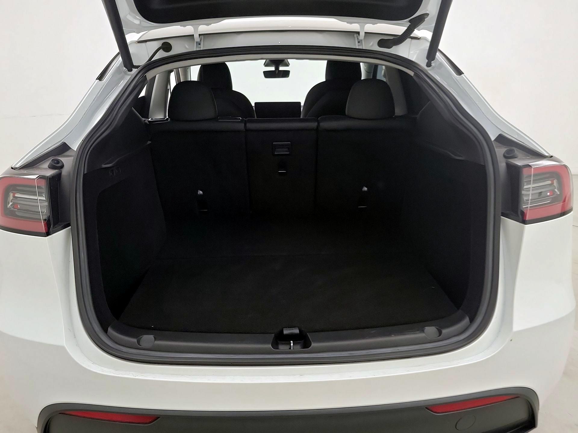 Thumbnail: 2023 Tesla Model Y - 19
