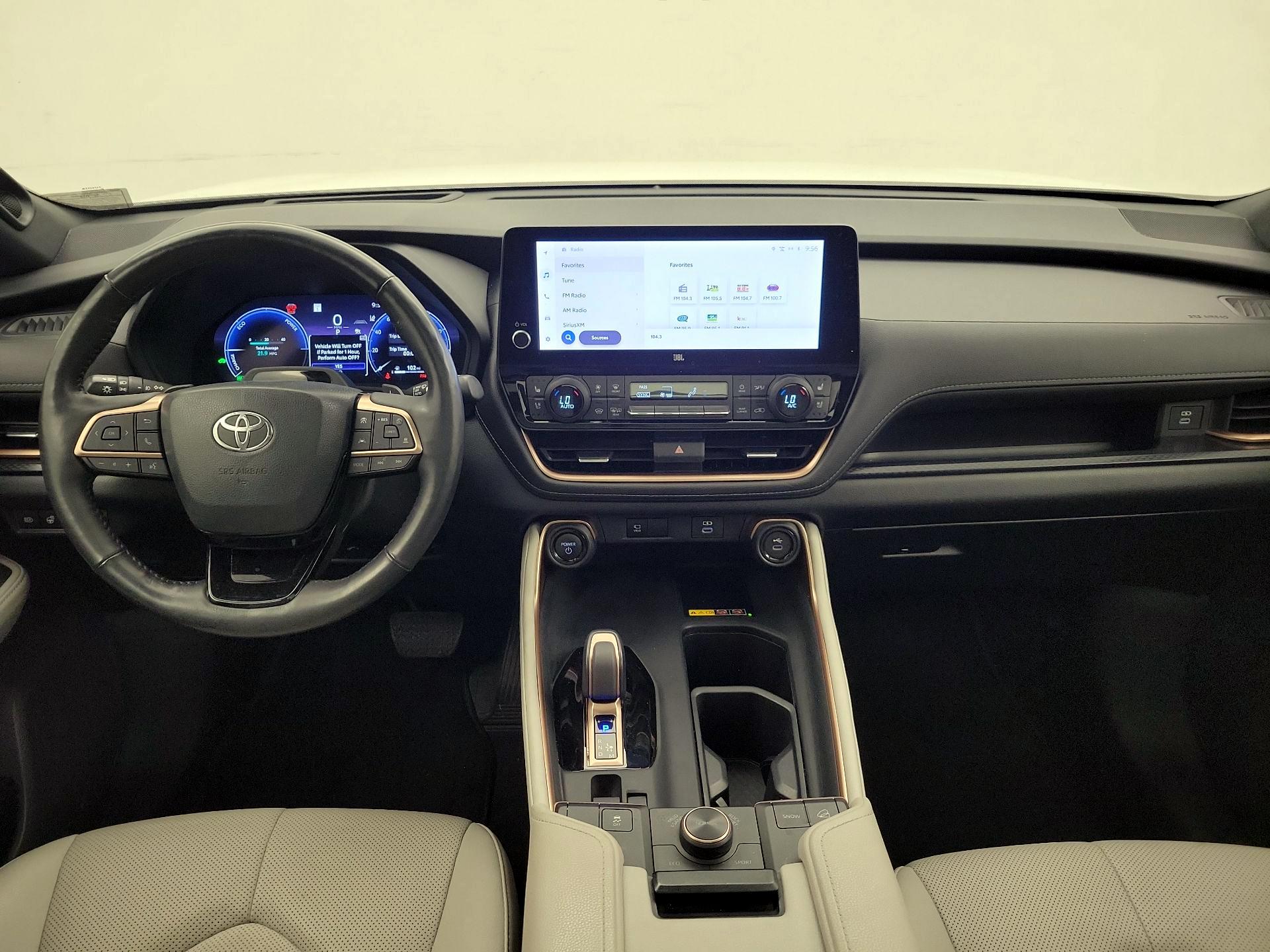 Thumbnail: 2024 Toyota Highlander - 9