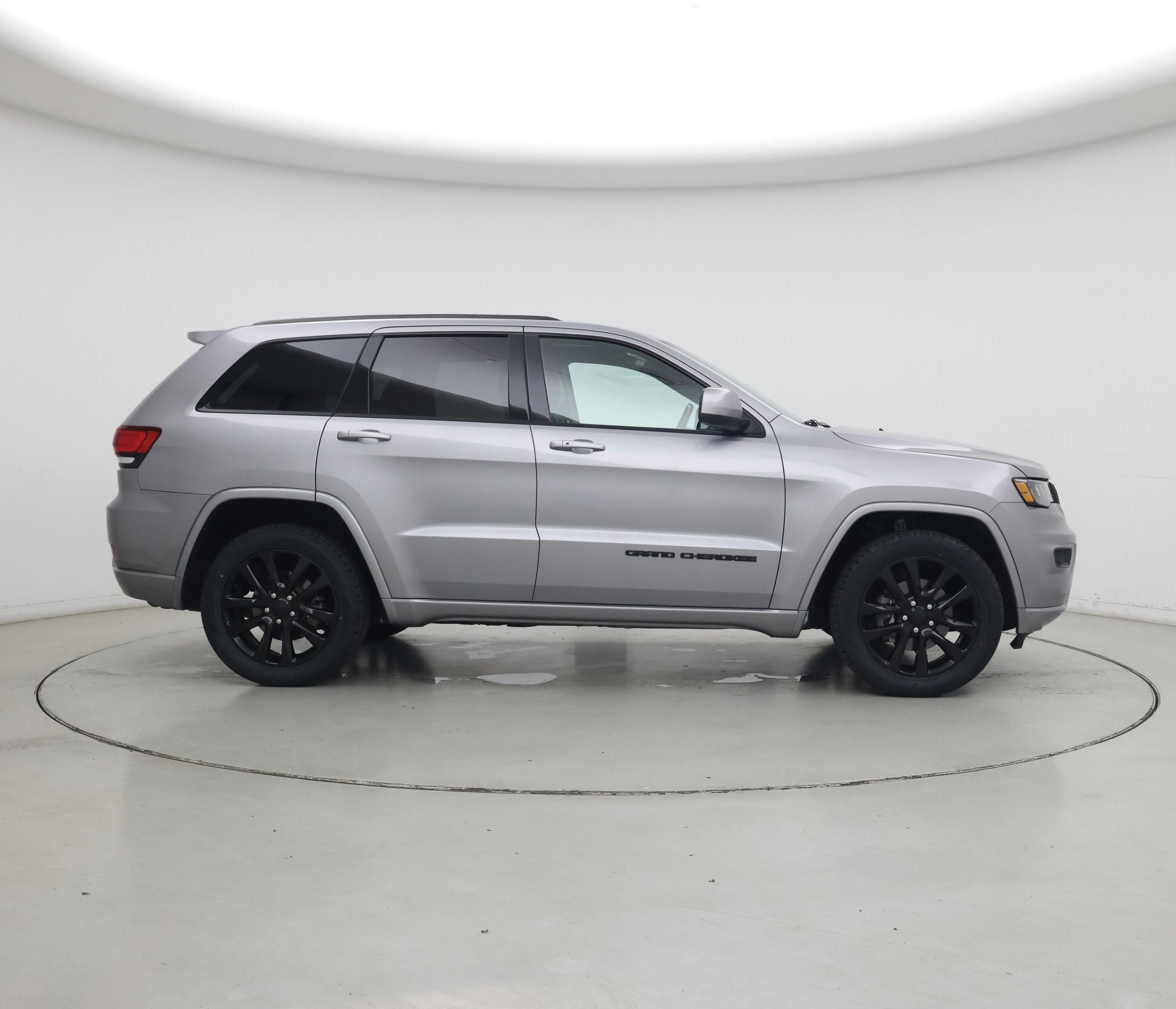 Thumbnail: 2020 Jeep Grand Cherokee - 7
