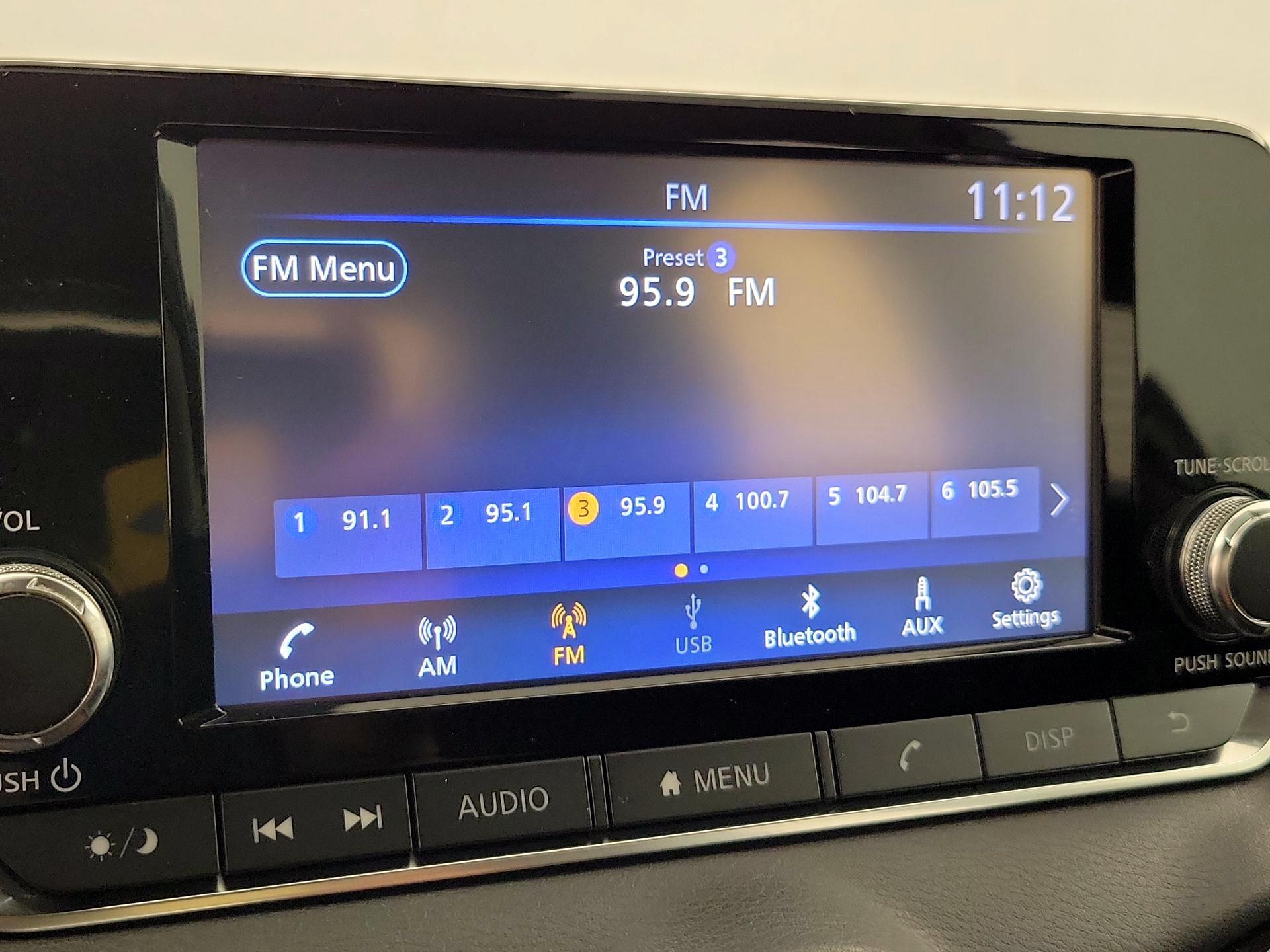 Thumbnail: 2022 Nissan Sentra - 15