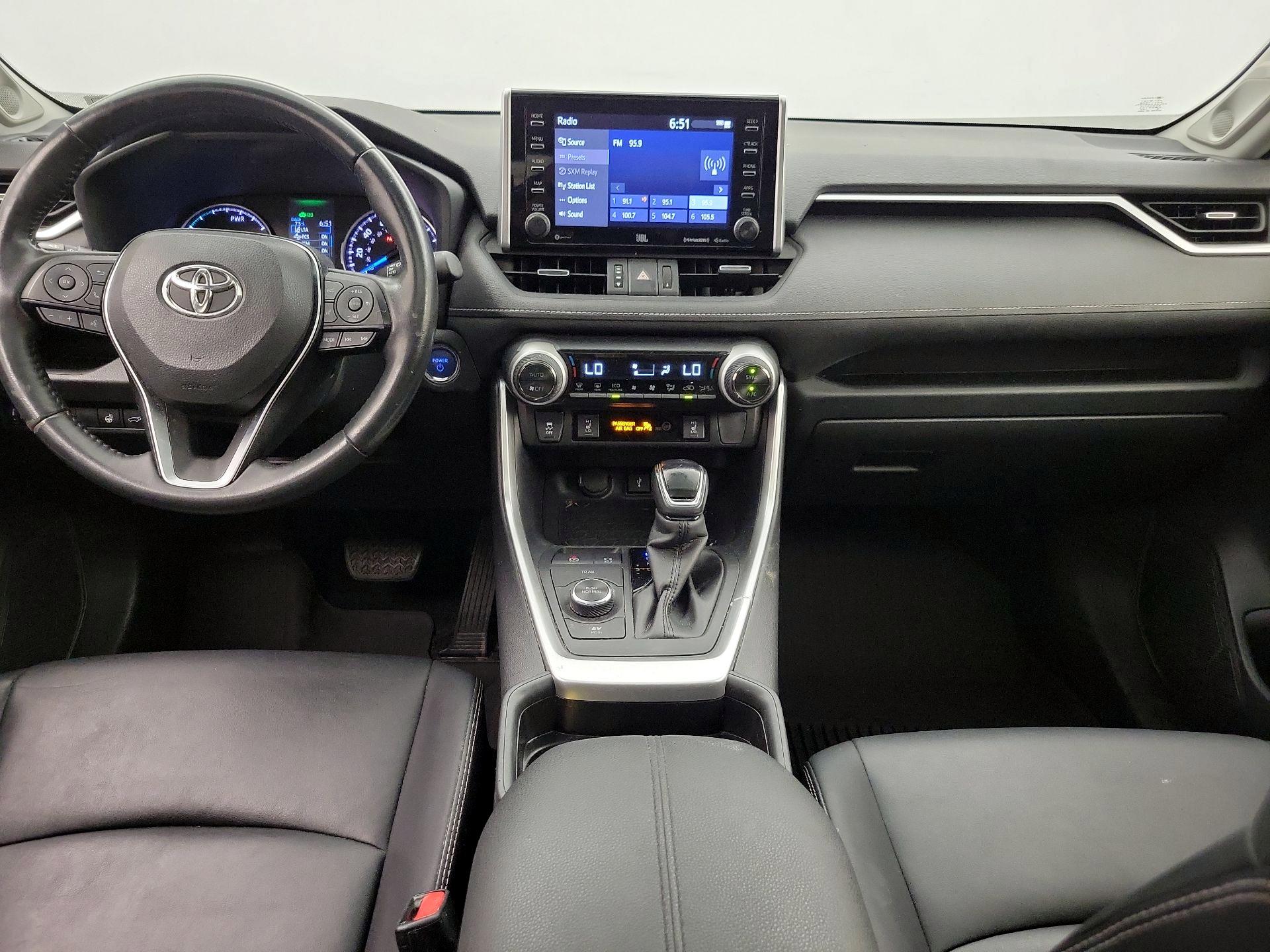Thumbnail: 2021 Toyota RAV4 - 9