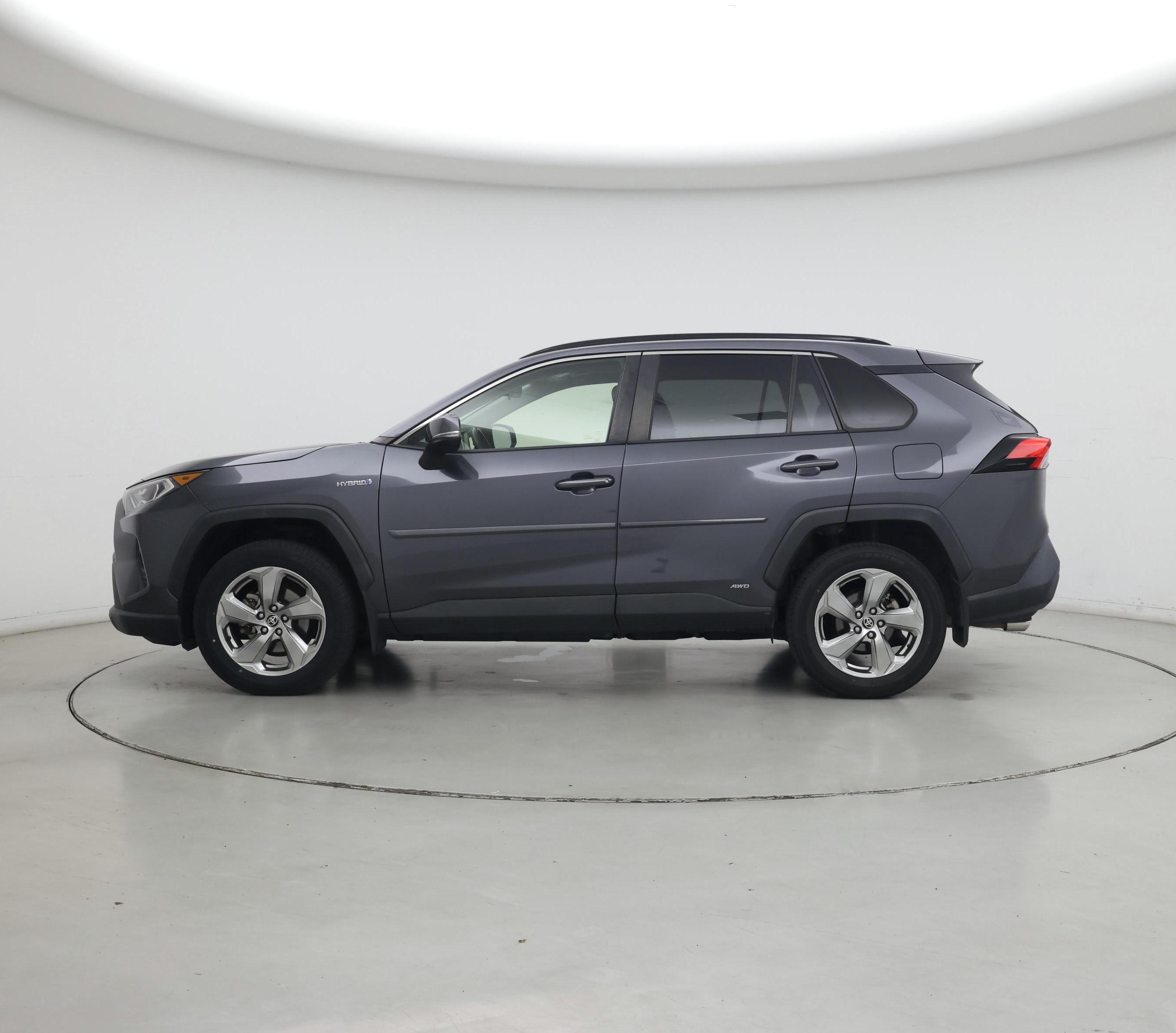 Thumbnail: 2021 Toyota RAV4 - 3