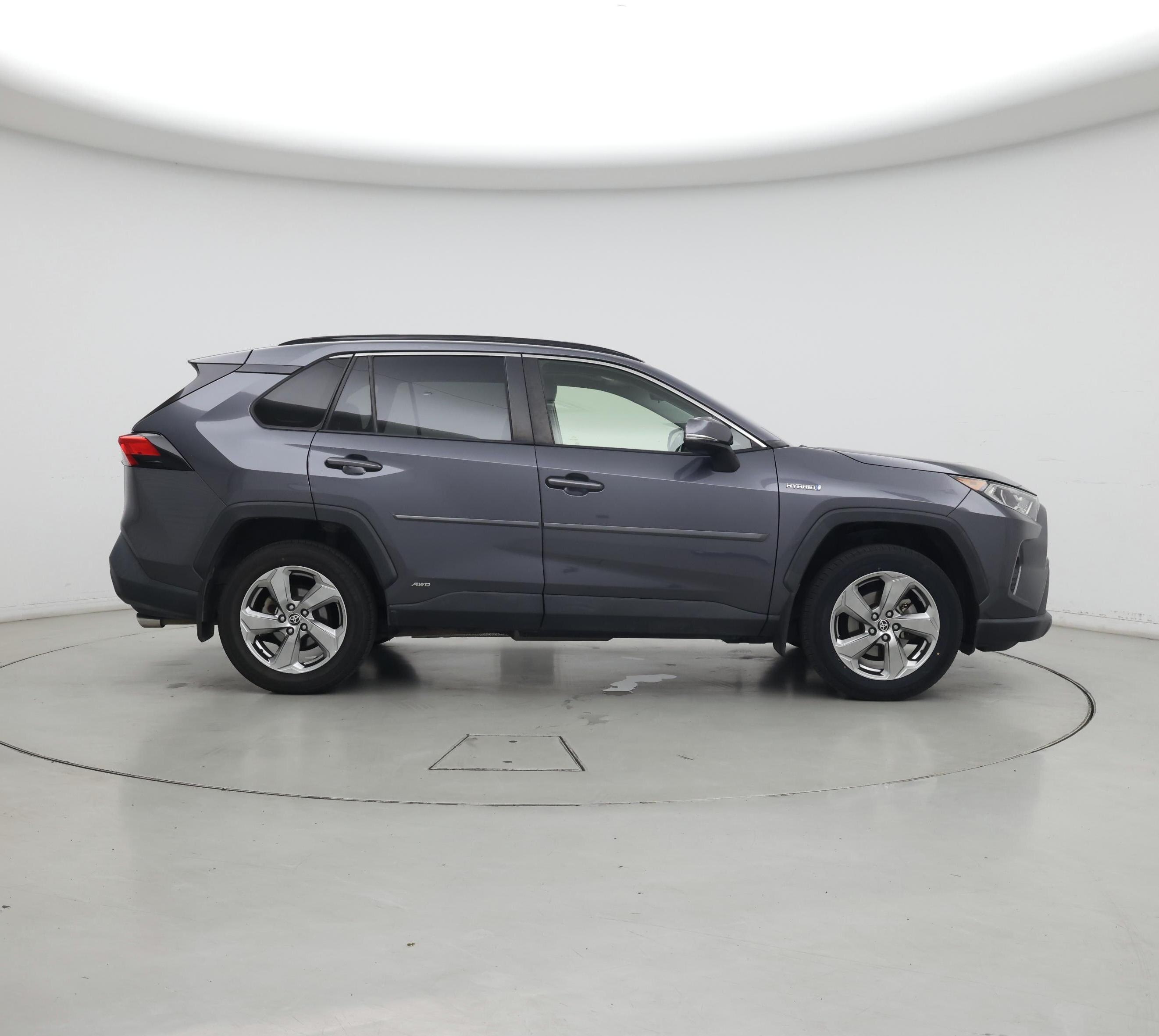 Thumbnail: 2021 Toyota RAV4 - 7